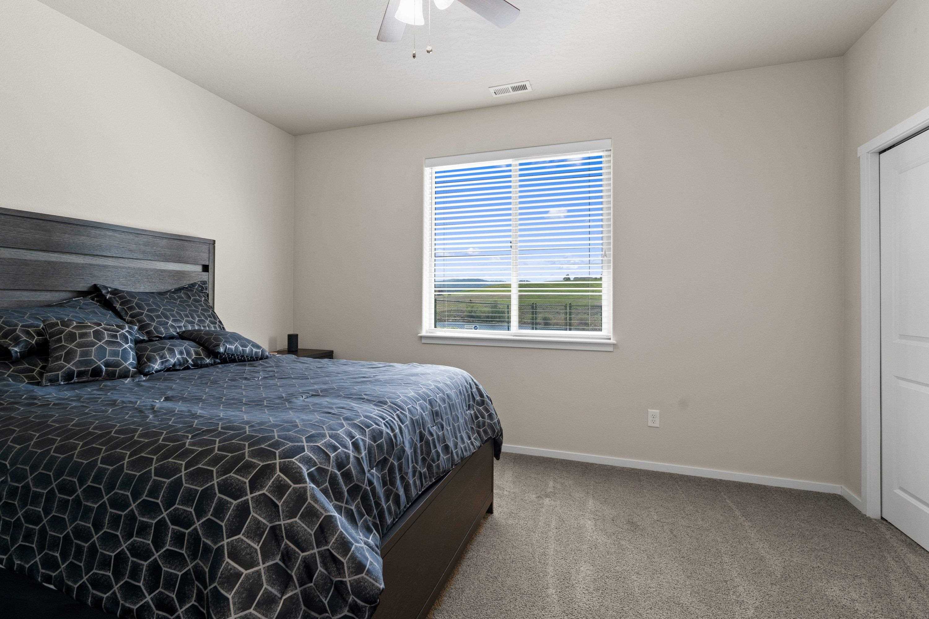 19016 E 15th Ave - Photo 29