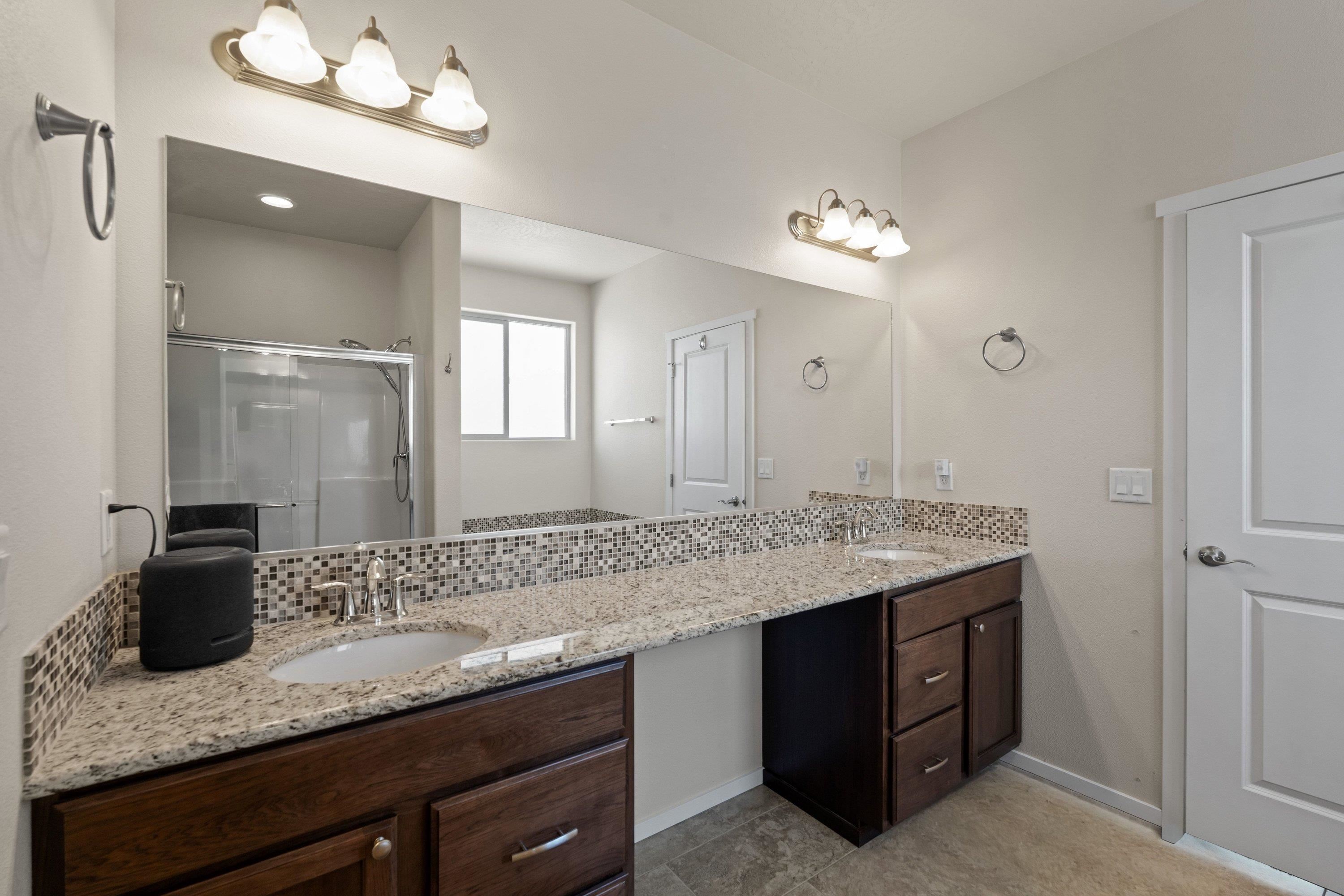 19016 E 15th Ave - Photo 38