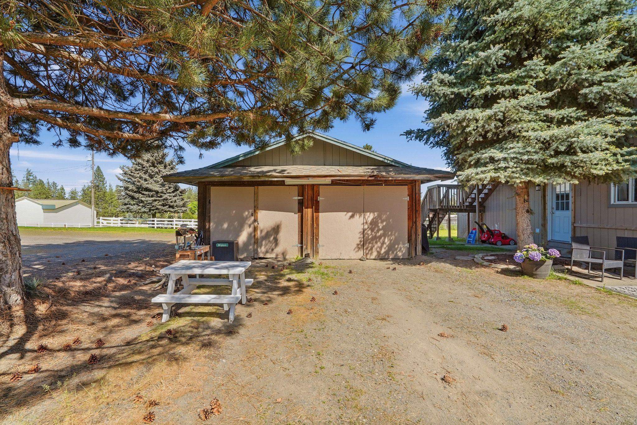 316 N Silver Lake Ave - Photo 11