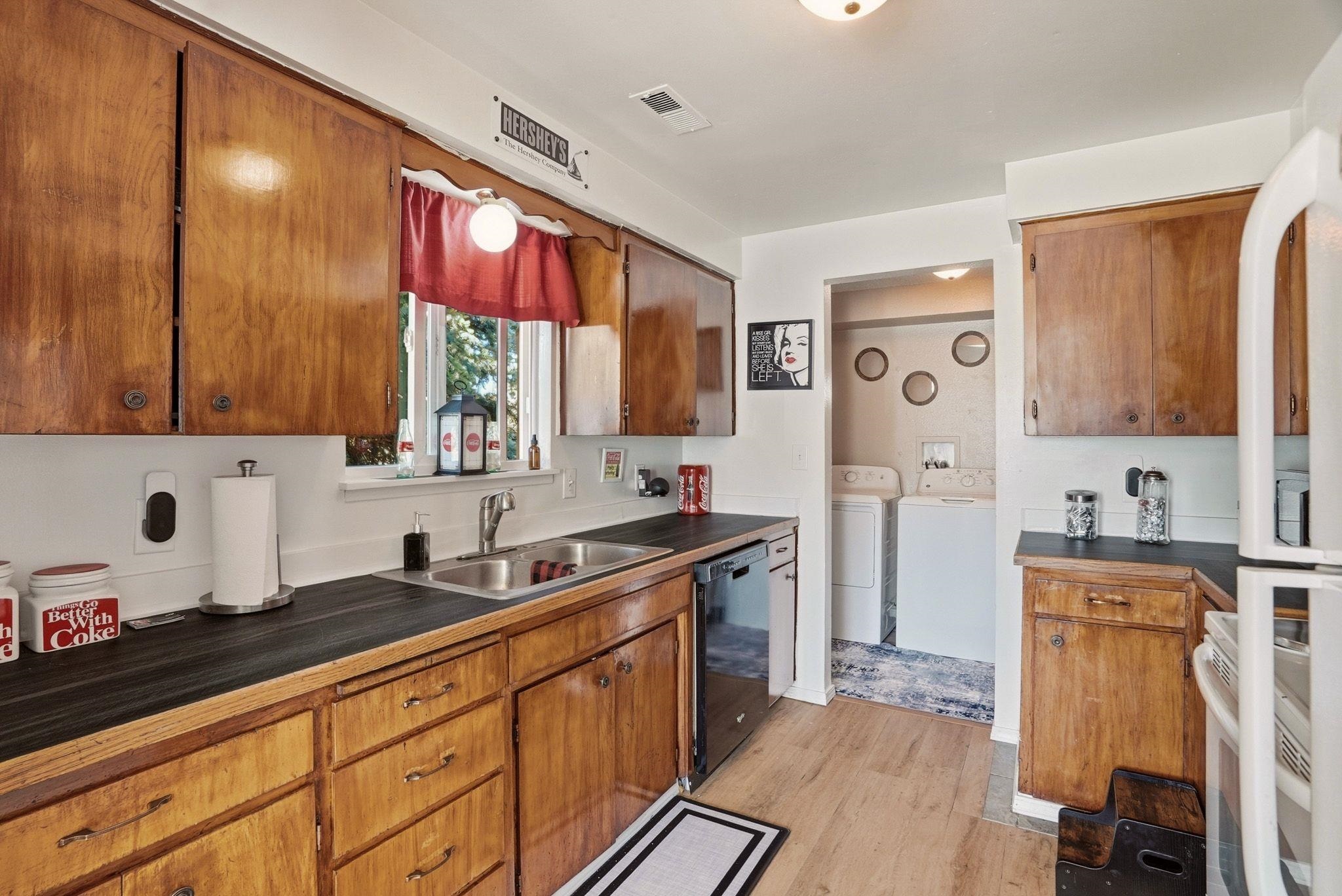 316 N Silver Lake Ave - Photo 14