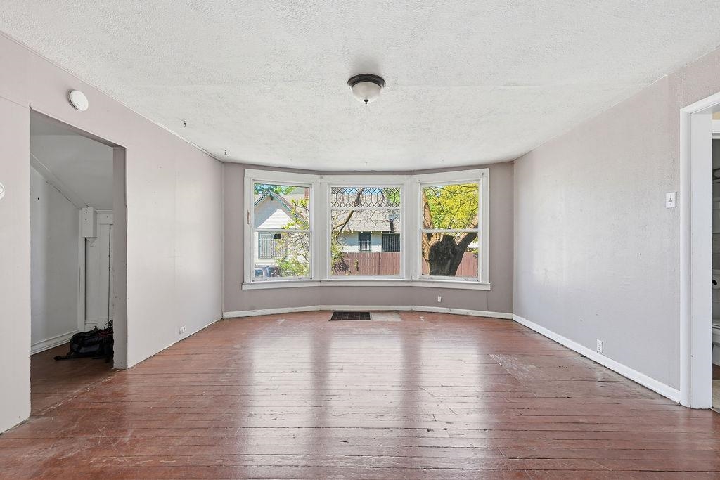 2030 W Dean Ave - Photo 3