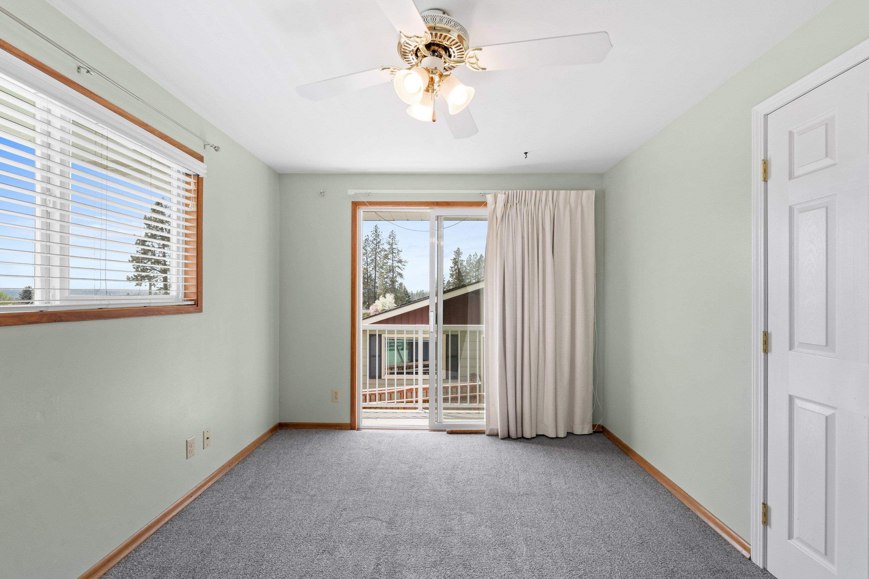 2312 W Woodside Ave - Photo 17