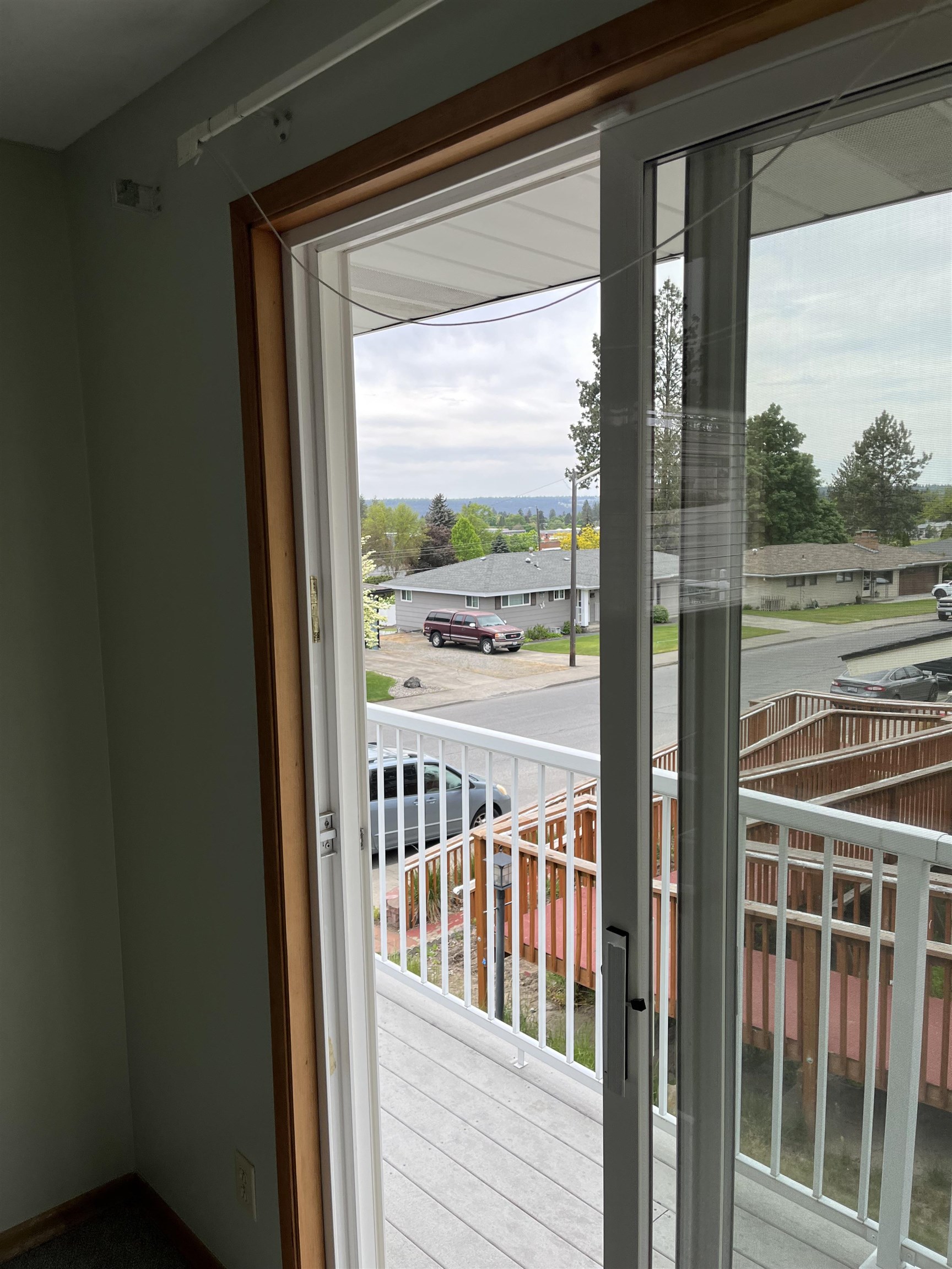2312 W Woodside Ave - Photo 18