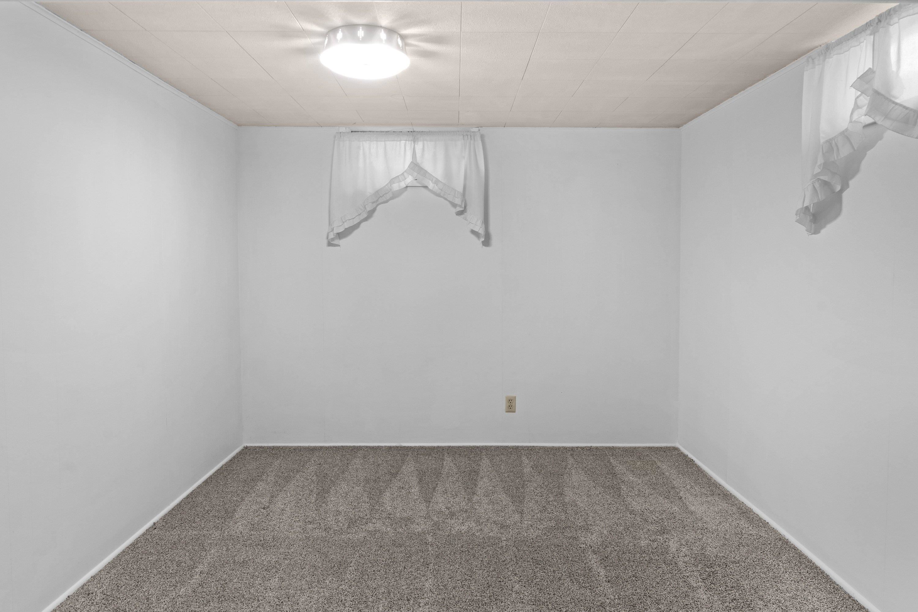 2312 W Woodside Ave - Photo 31
