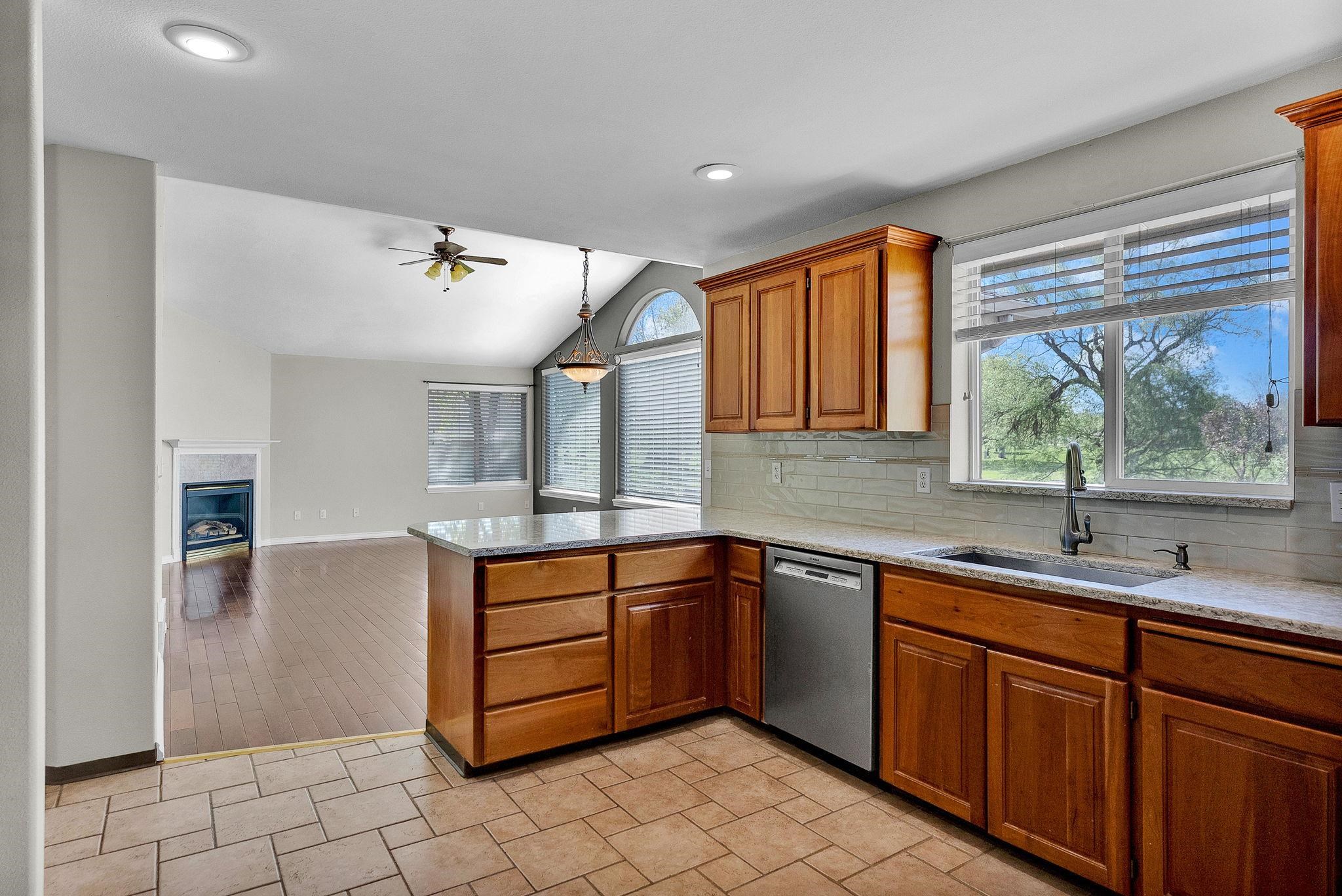 601 Tomeo Ct - Photo 16
