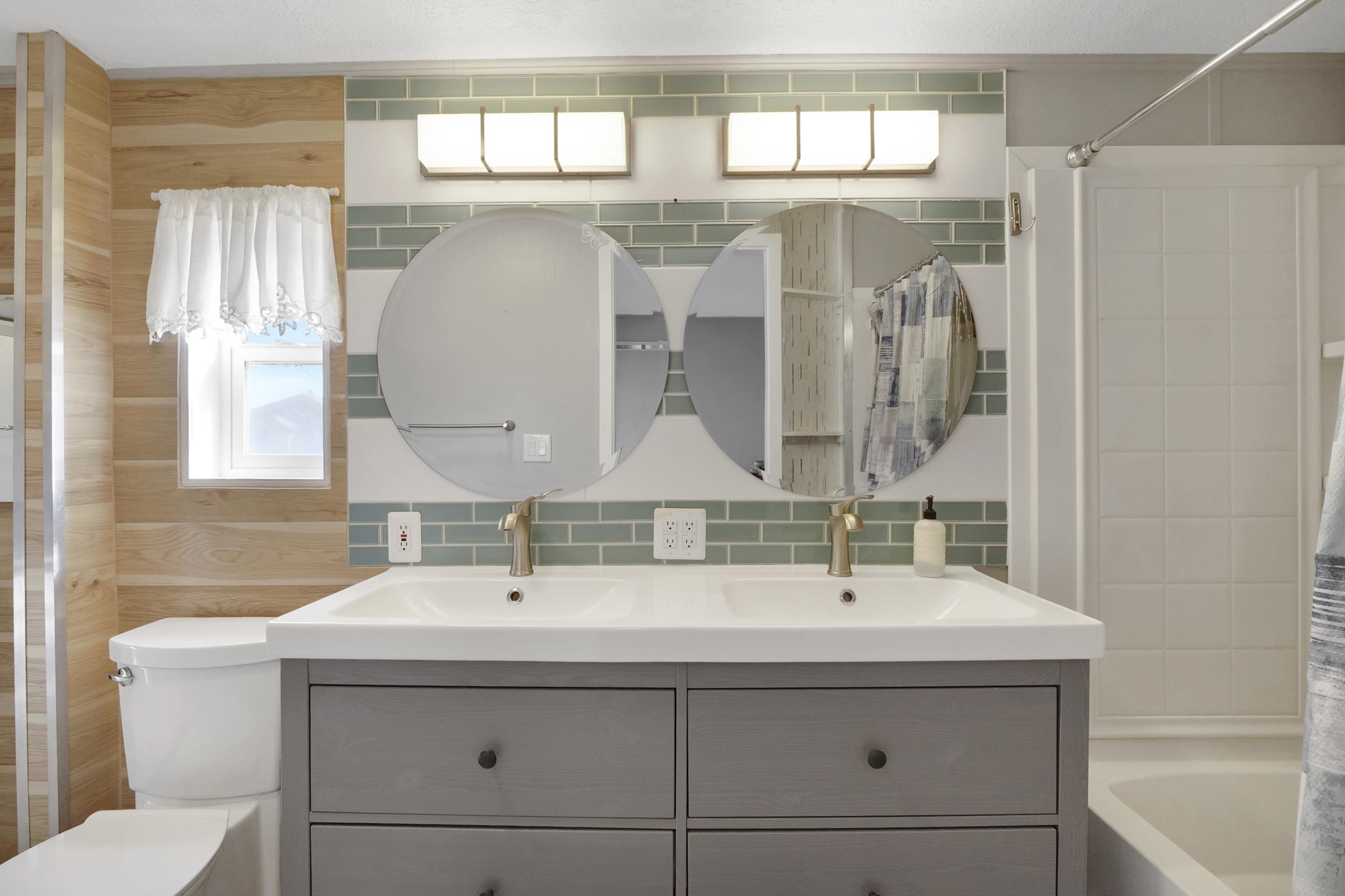 365 NE Adams Rd - Photo 20