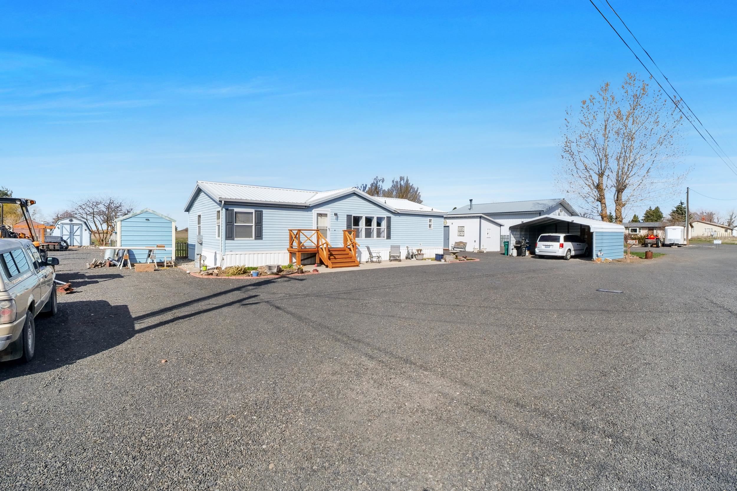365 NE Adams Rd - Photo 3