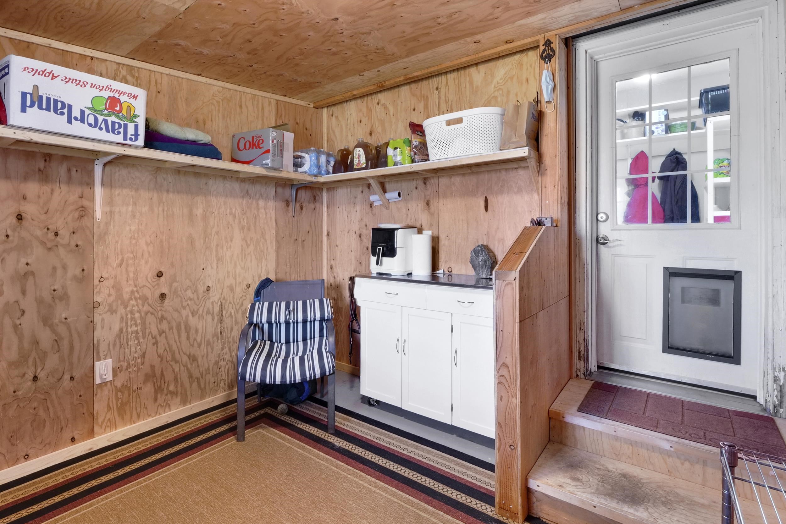 365 NE Adams Rd - Photo 31