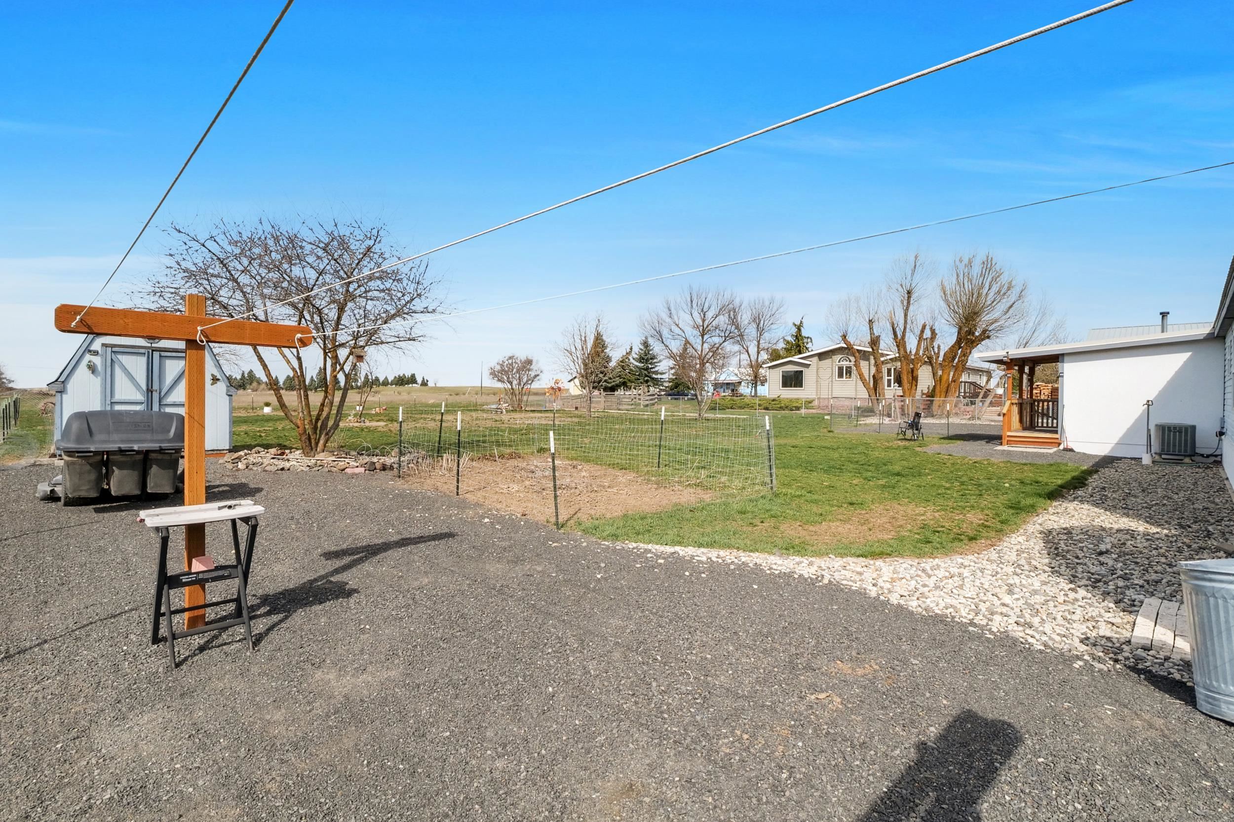 365 NE Adams Rd - Photo 33