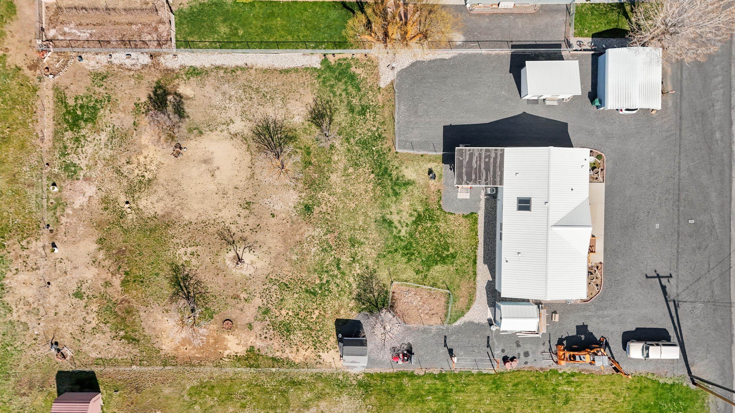 365 NE Adams Rd - Photo 40