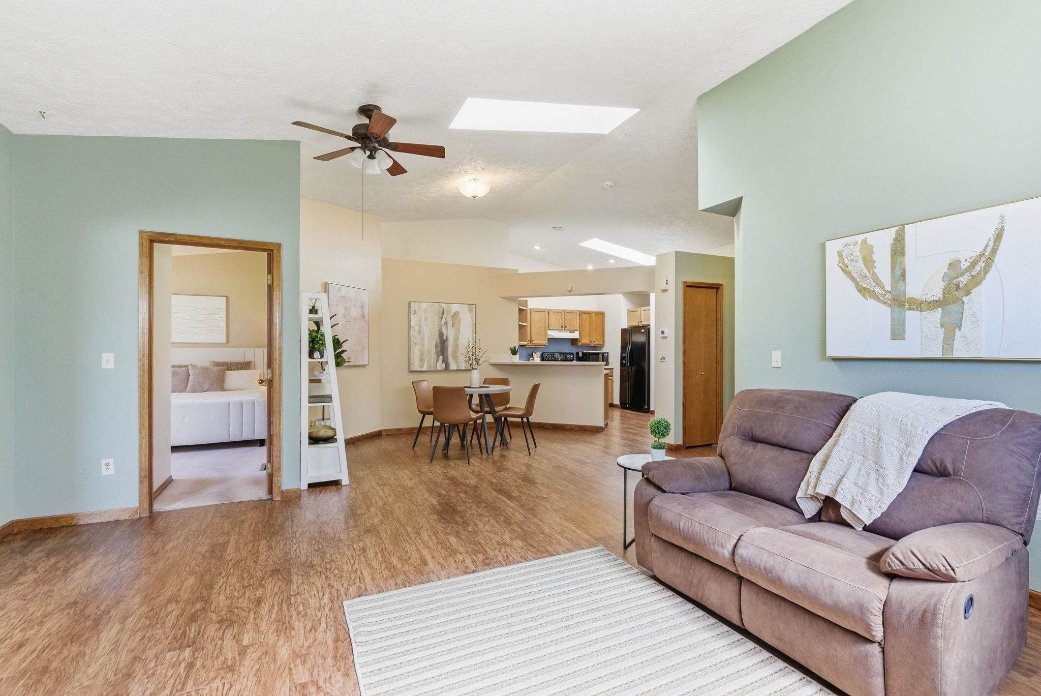 6905 N Hamilton Rd - Photo 12