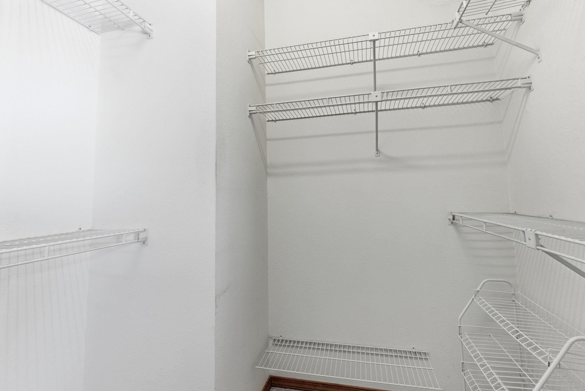 6905 N Hamilton Rd - Photo 22