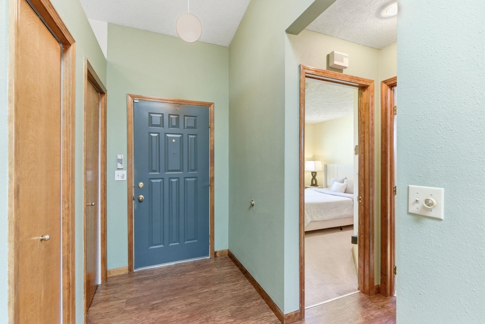 6905 N Hamilton Rd - Photo 24
