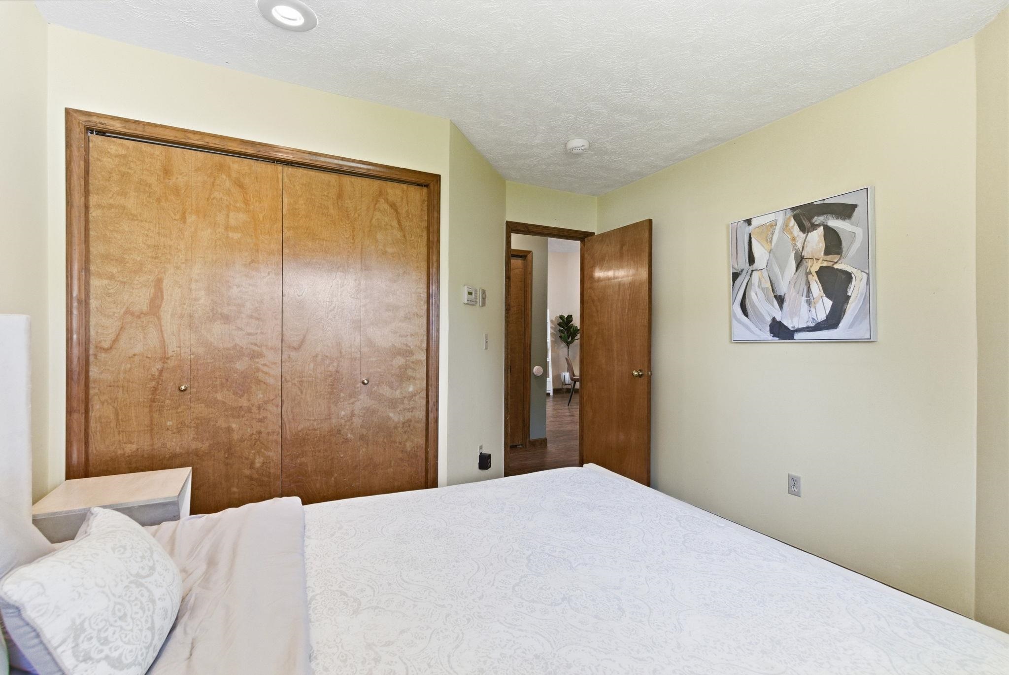 6905 N Hamilton Rd - Photo 26
