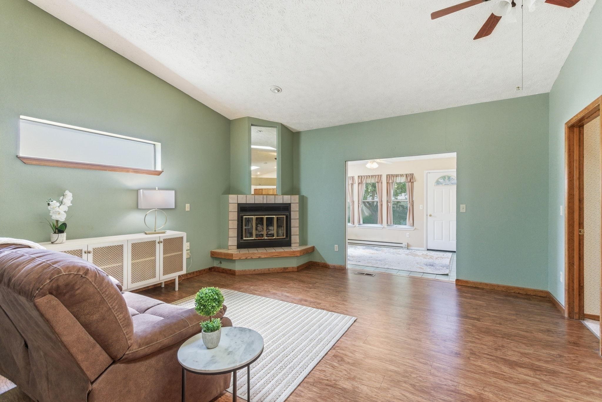 6905 N Hamilton Rd - Photo 7