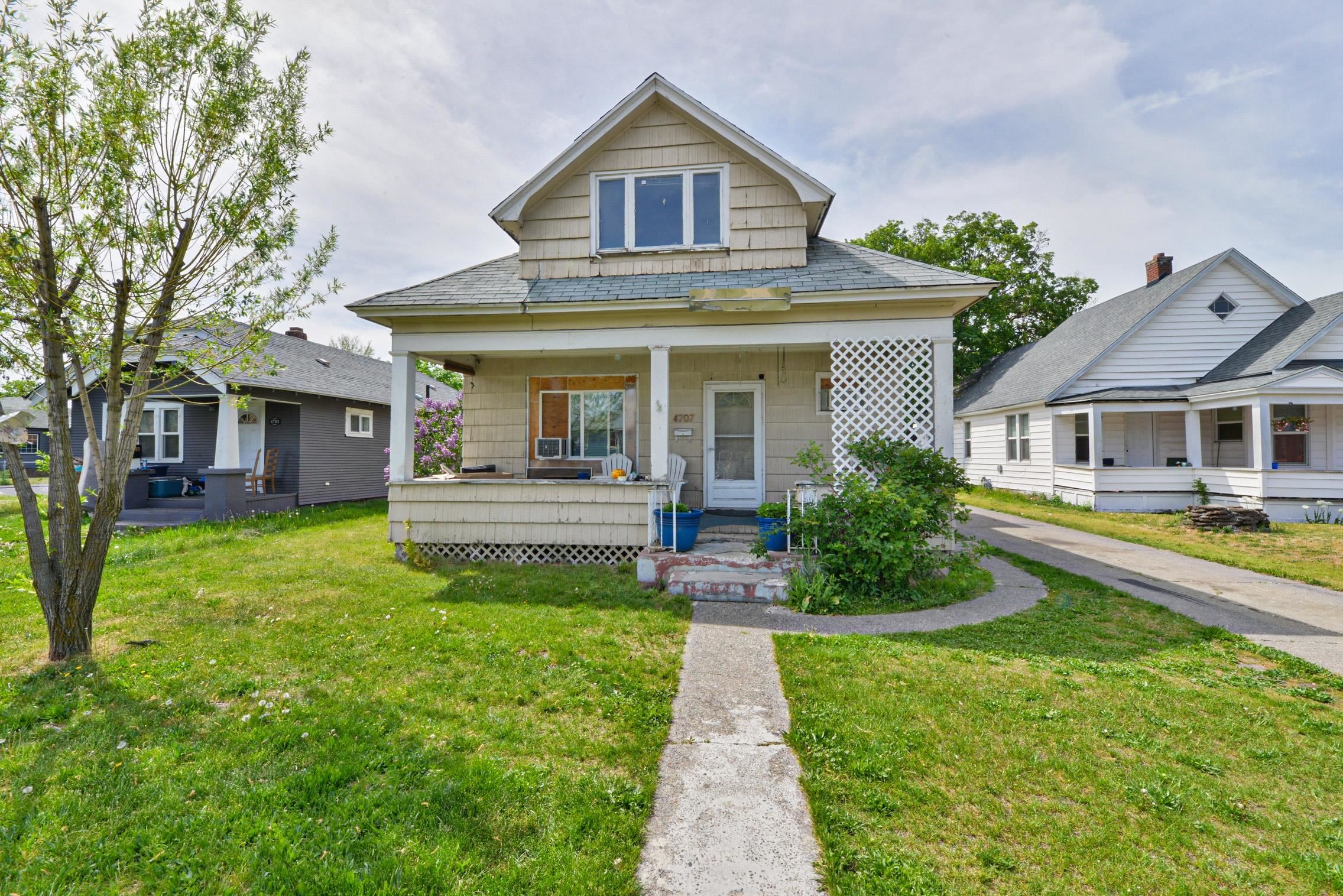 4707 N Regal St - Photo 1