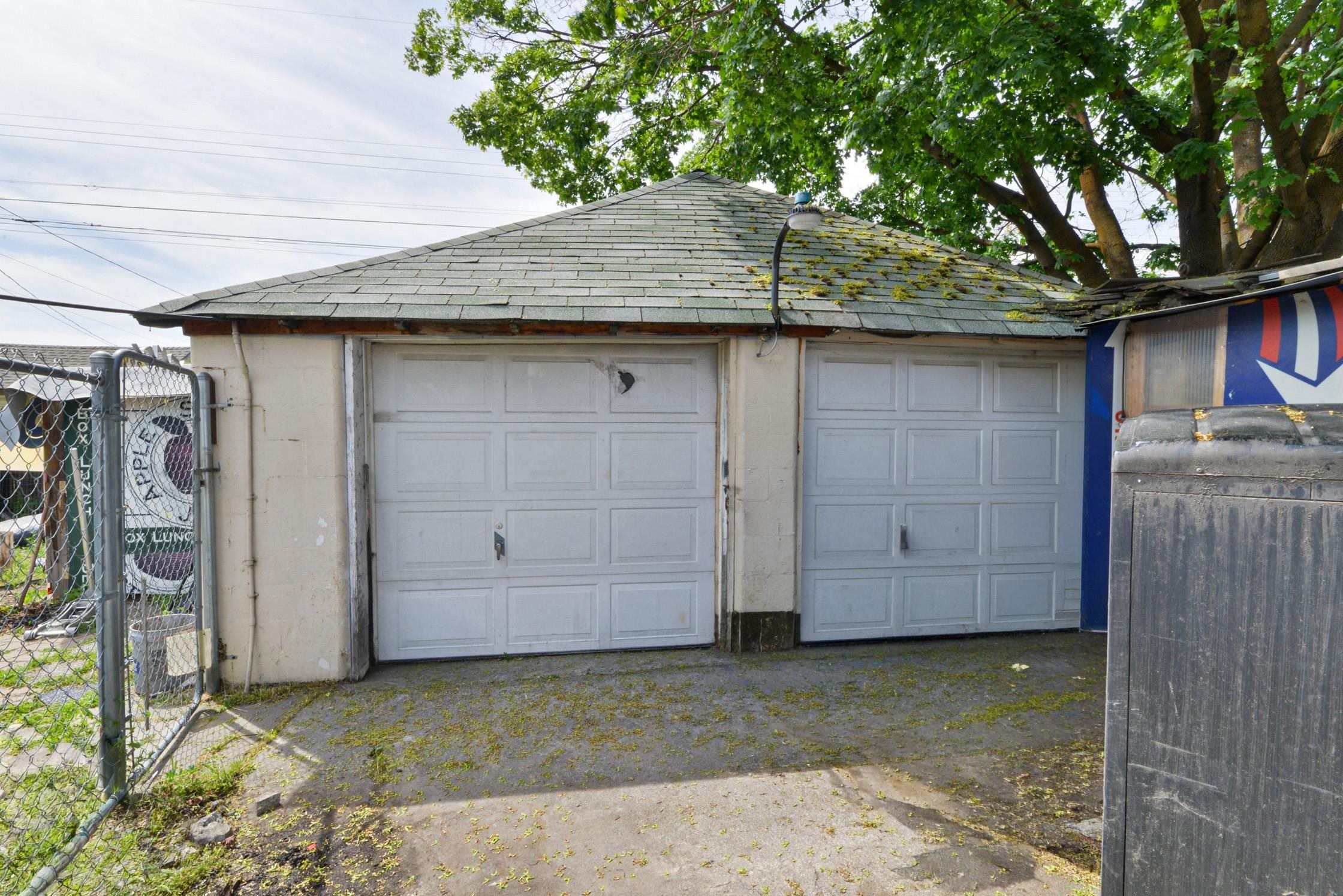 4707 N Regal St - Photo 4