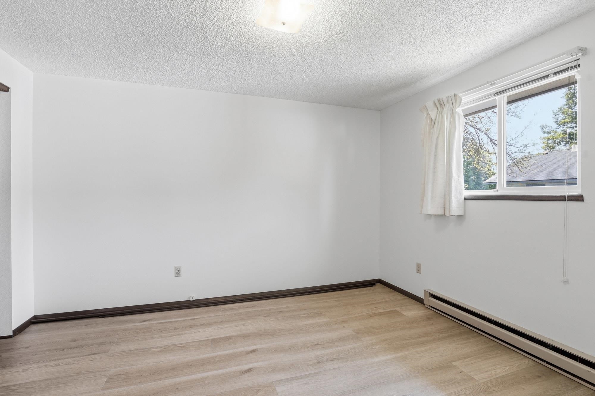 3811 E Hartson Ave - Photo 12
