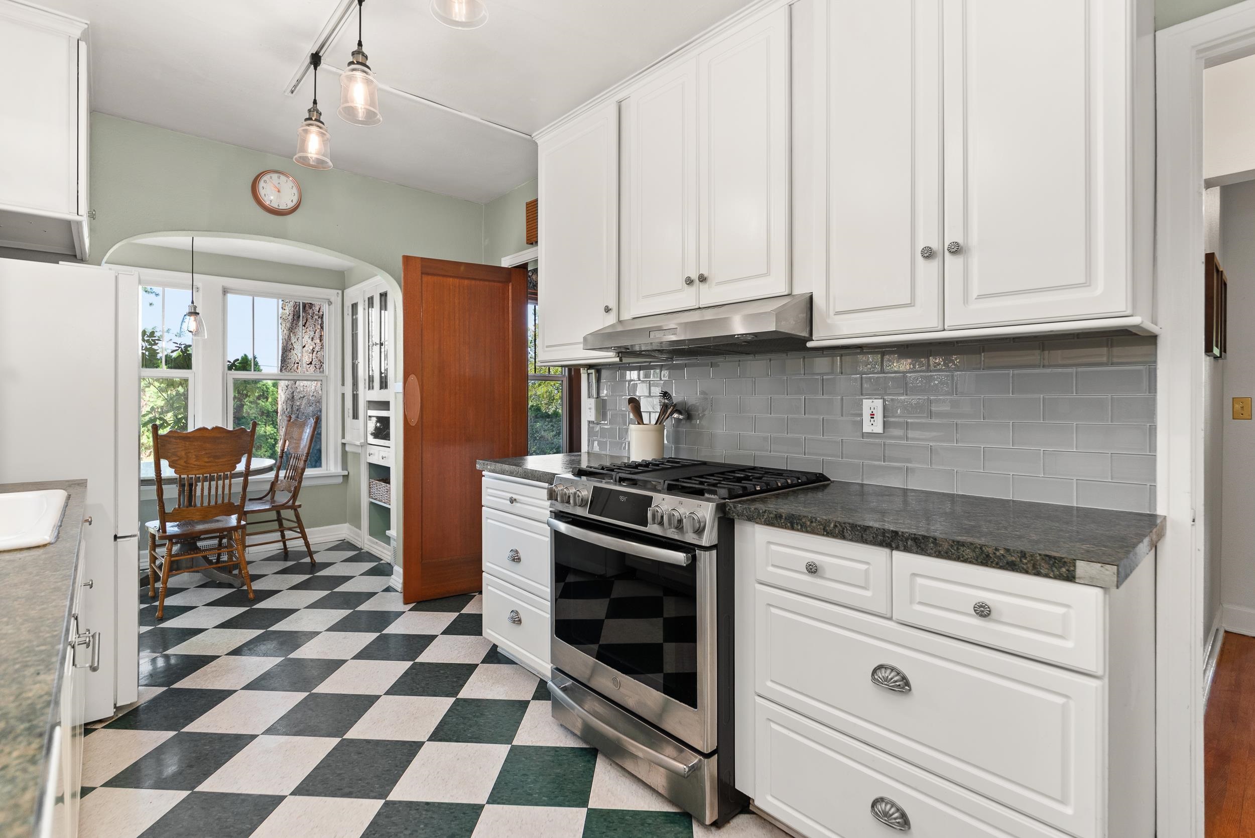 1907 S Cedar St - Photo 8