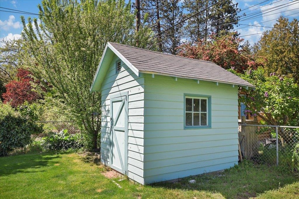11205 E 22nd Ave - Photo 35
