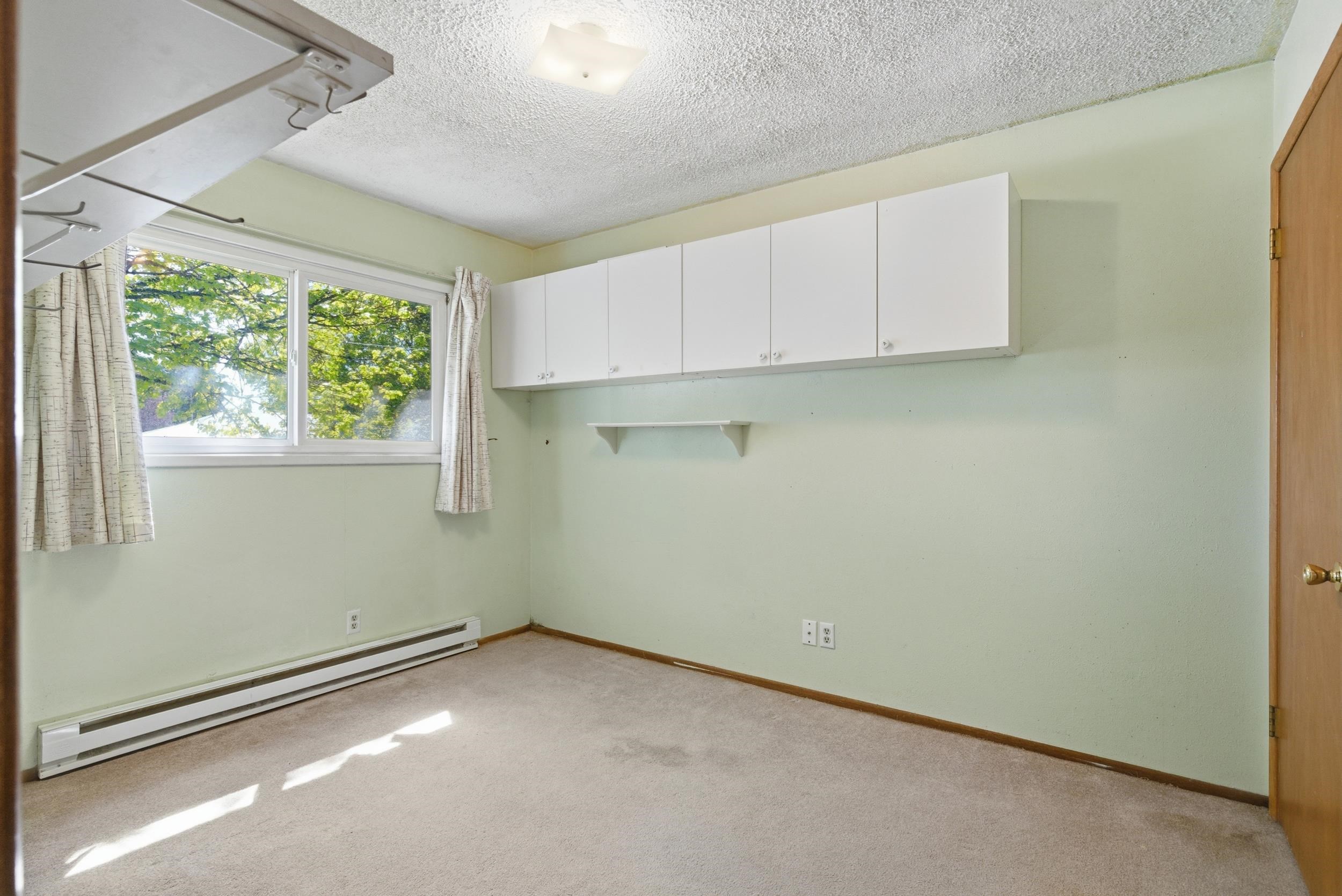 820 W Spruce St - Photo 15