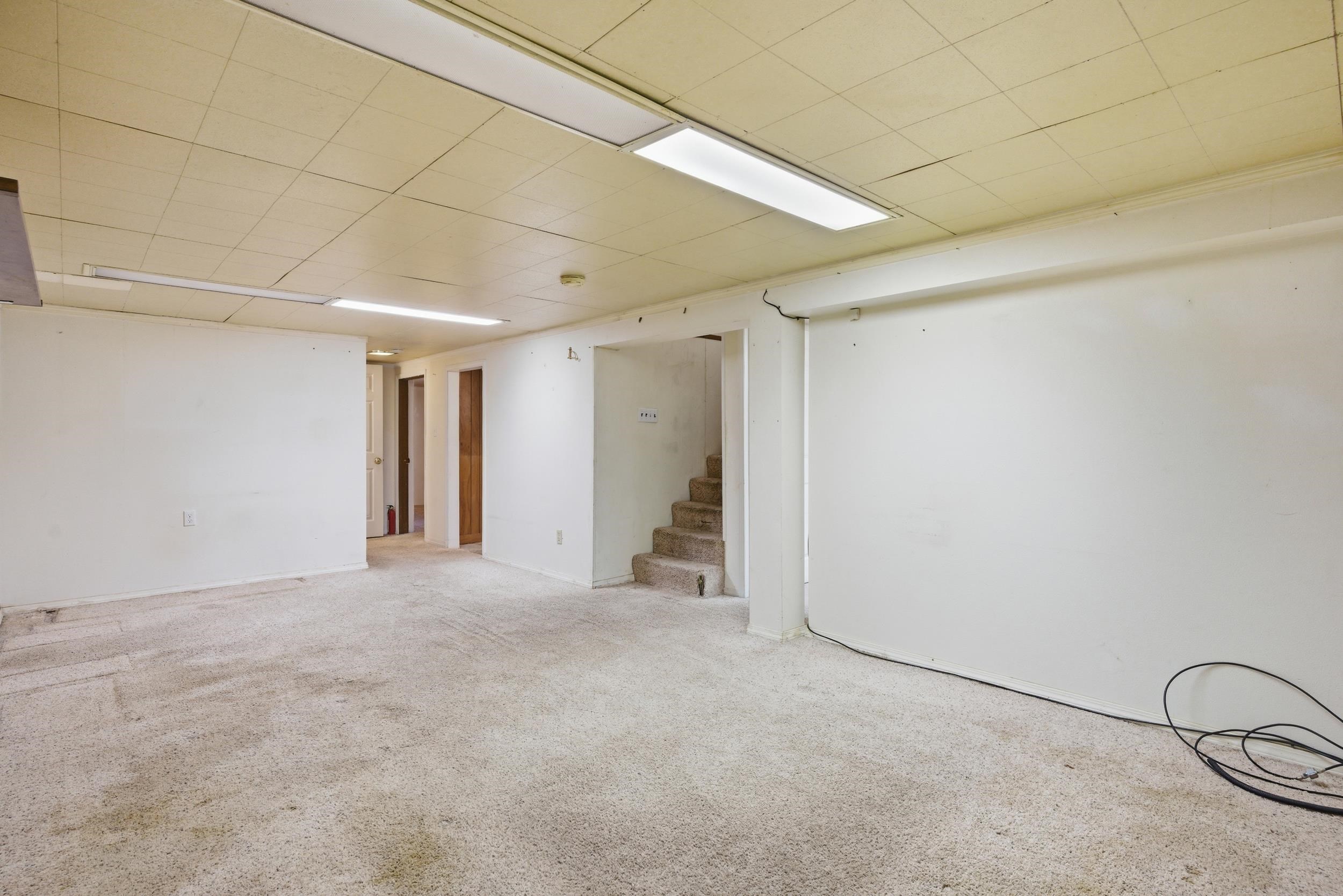 820 W Spruce St - Photo 17