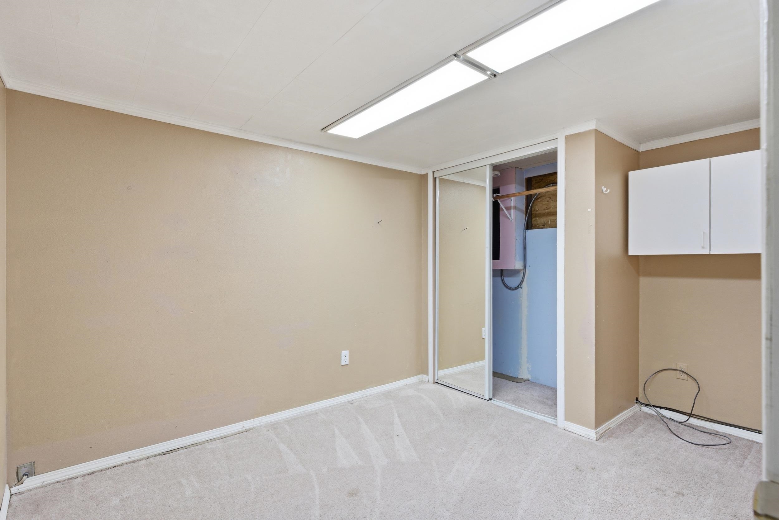 820 W Spruce St - Photo 19