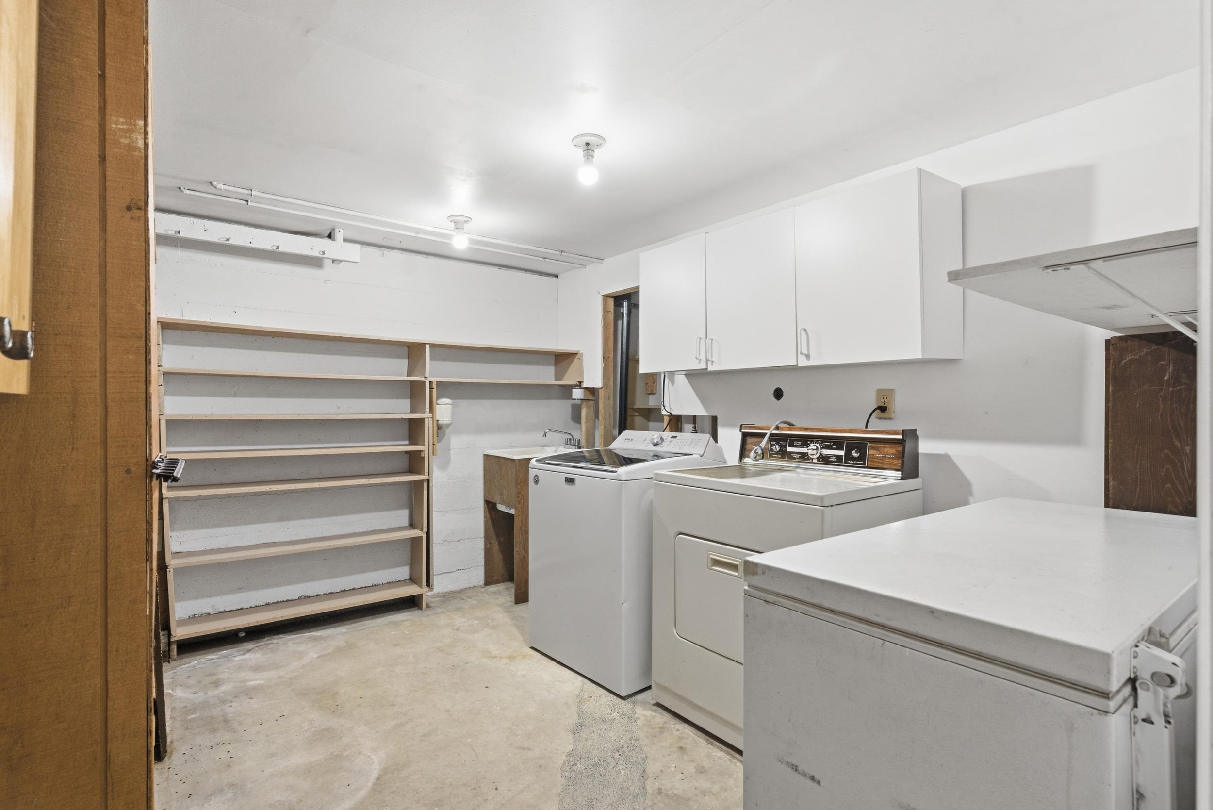 820 W Spruce St - Photo 24