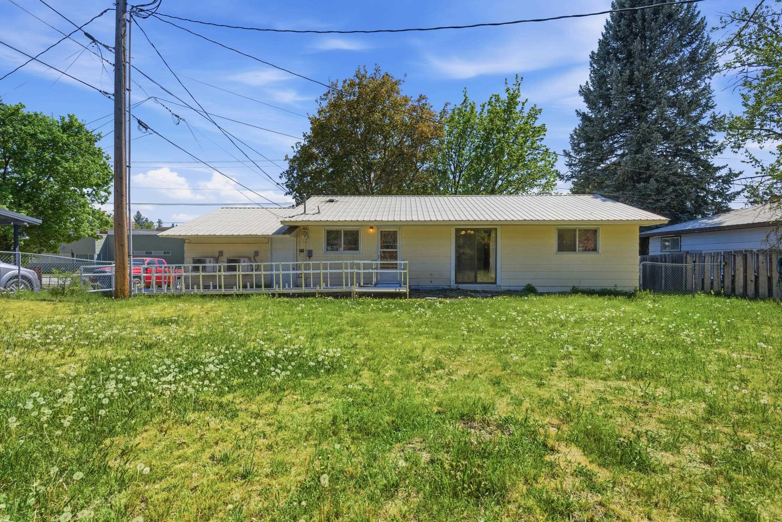 820 W Spruce St - Photo 29