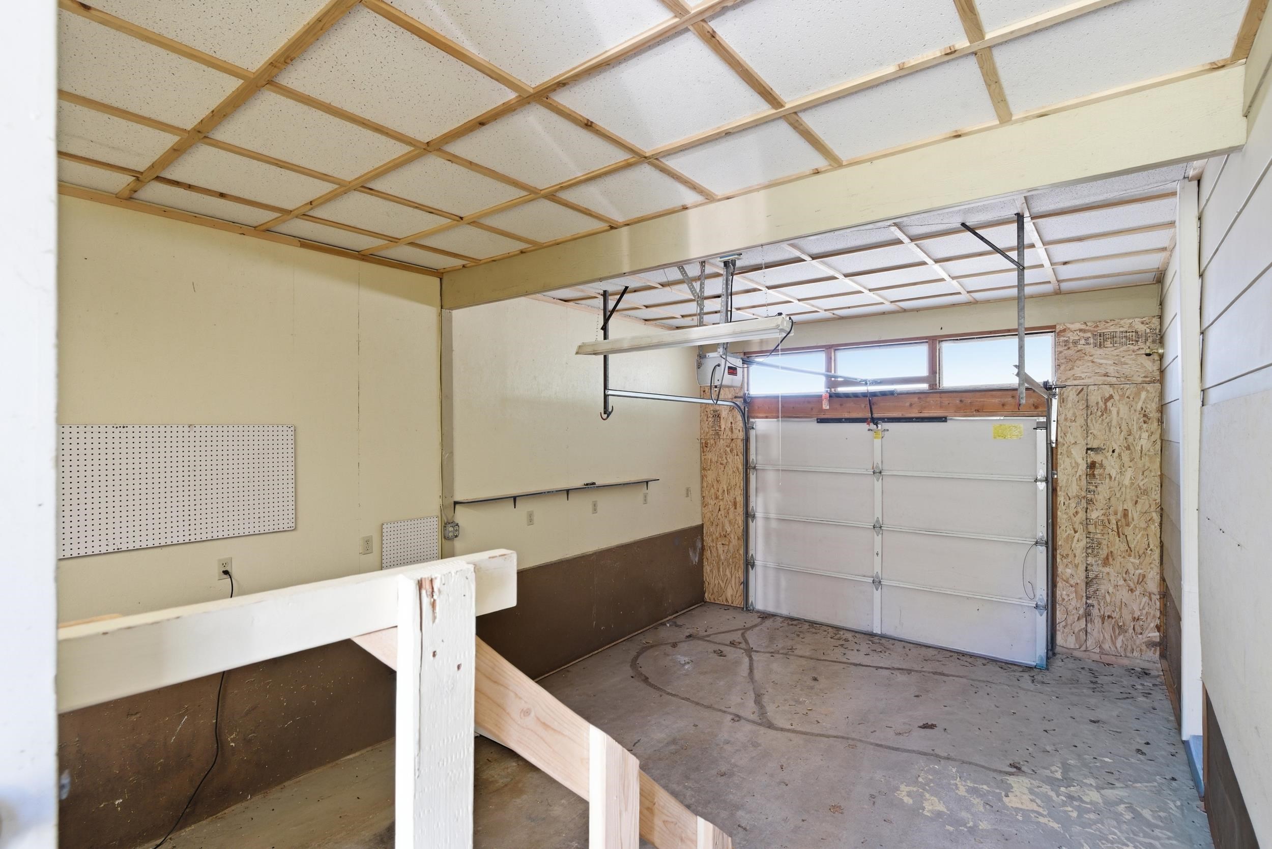 820 W Spruce St - Photo 32