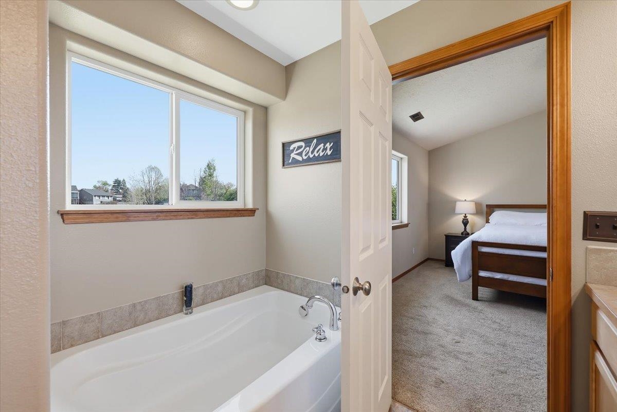 18115 E 11th Ave Ave - Photo 18