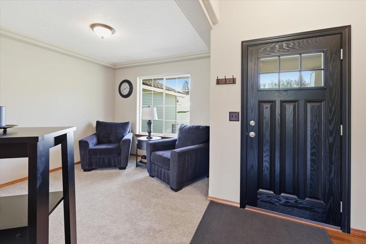 18115 E 11th Ave Ave - Photo 3
