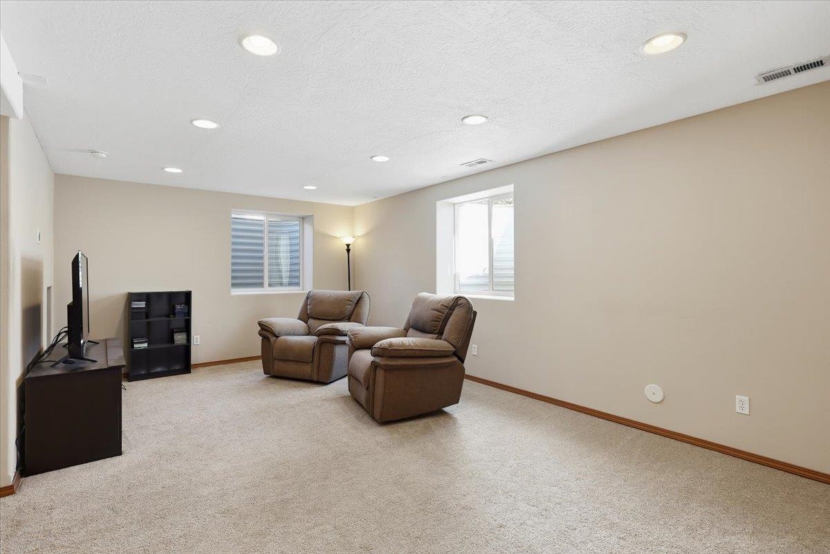 18115 E 11th Ave Ave - Photo 25