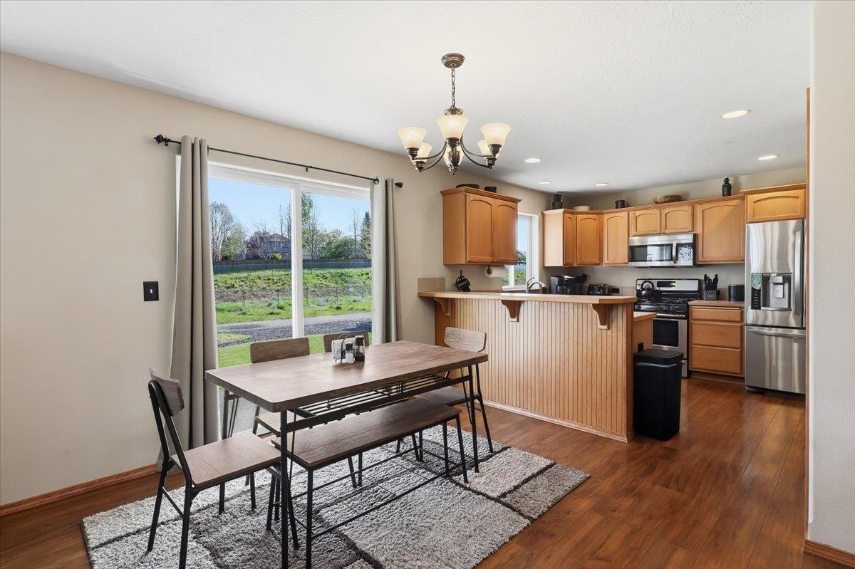 18115 E 11th Ave Ave - Photo 9
