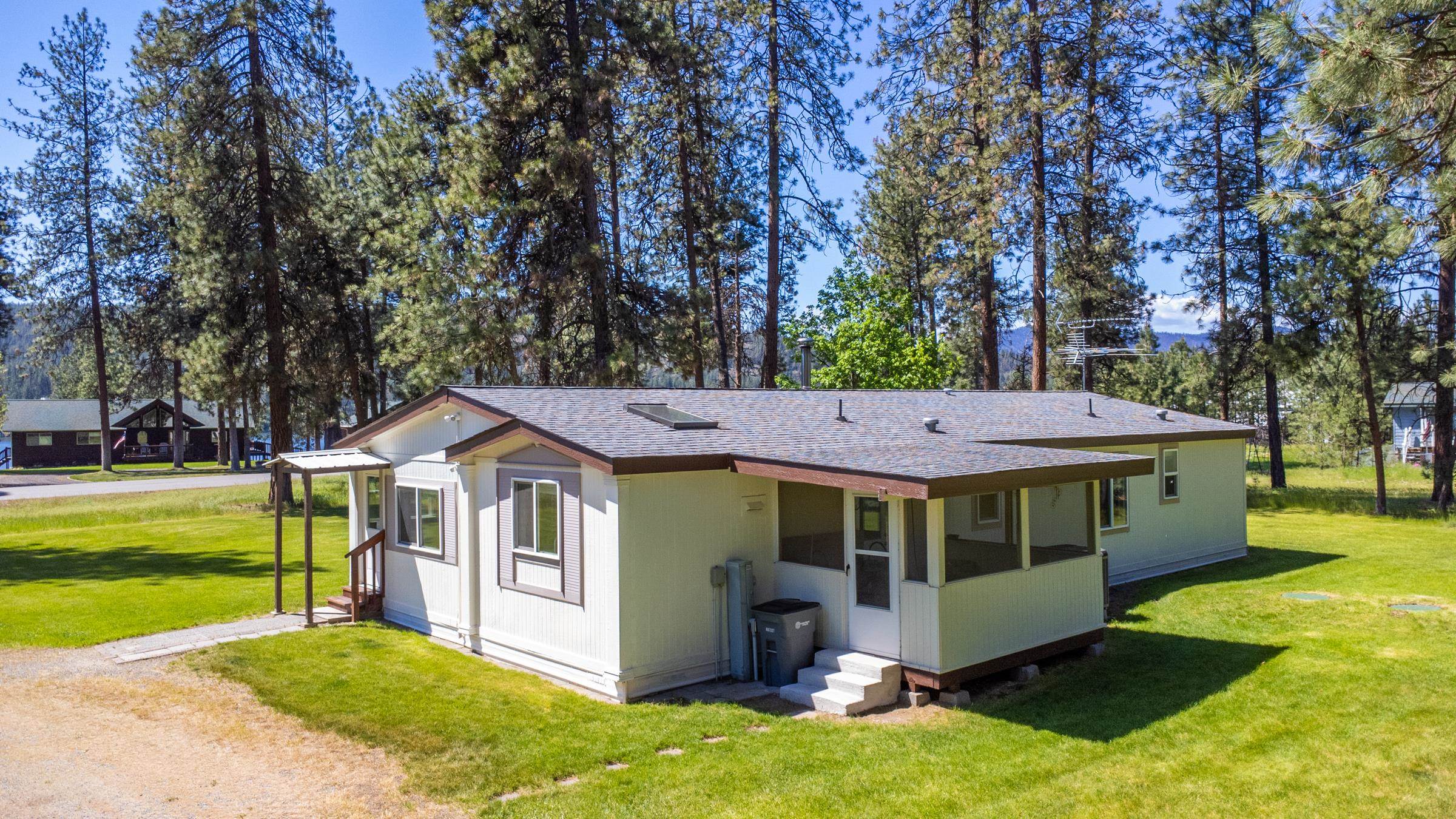 6571 Lake Forest Dr - Photo 1
