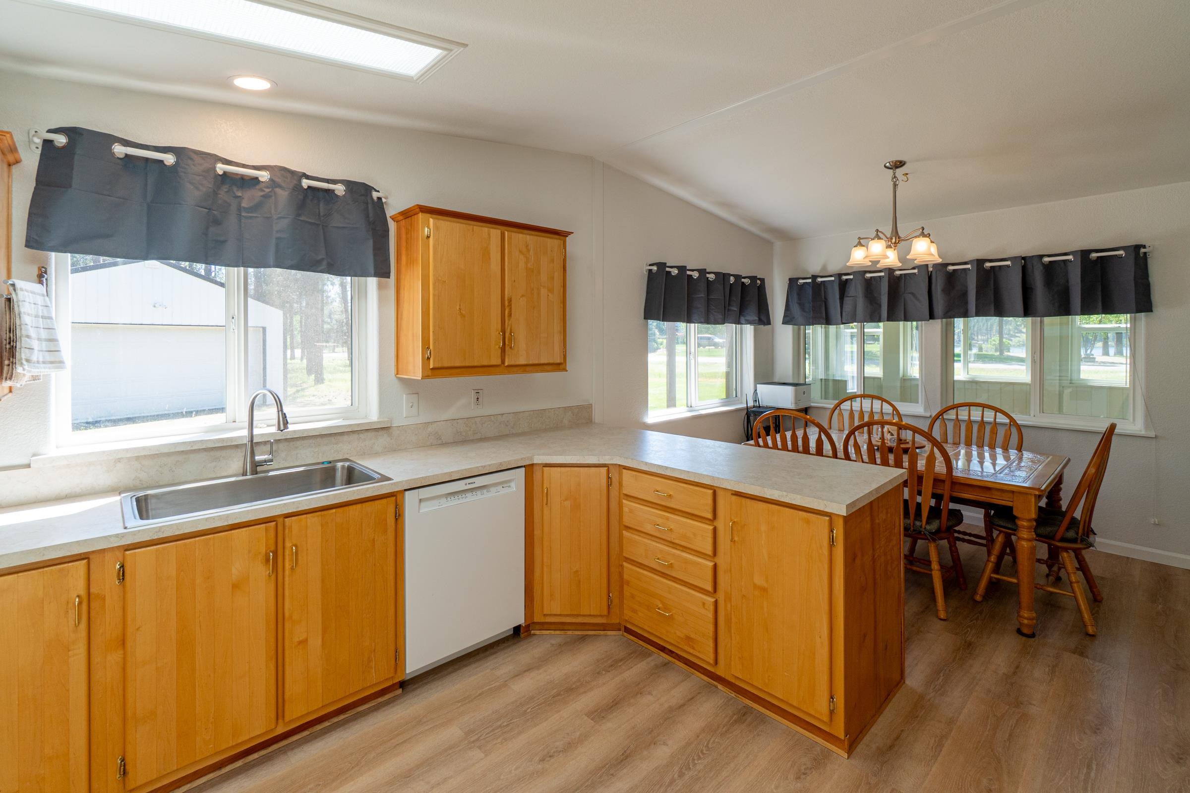 6571 Lake Forest Dr - Photo 22