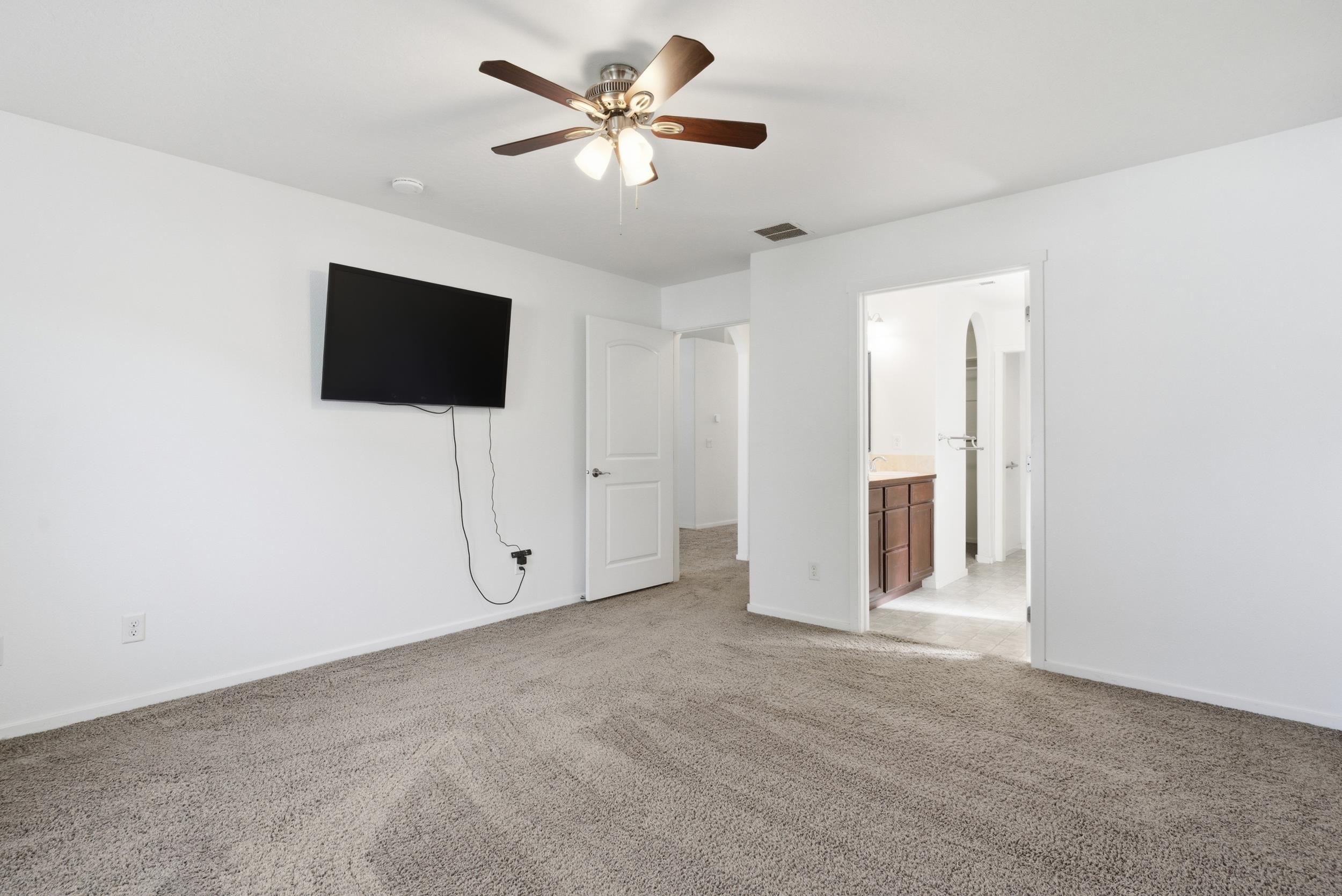 2610 W Parkway Dr - Photo 16