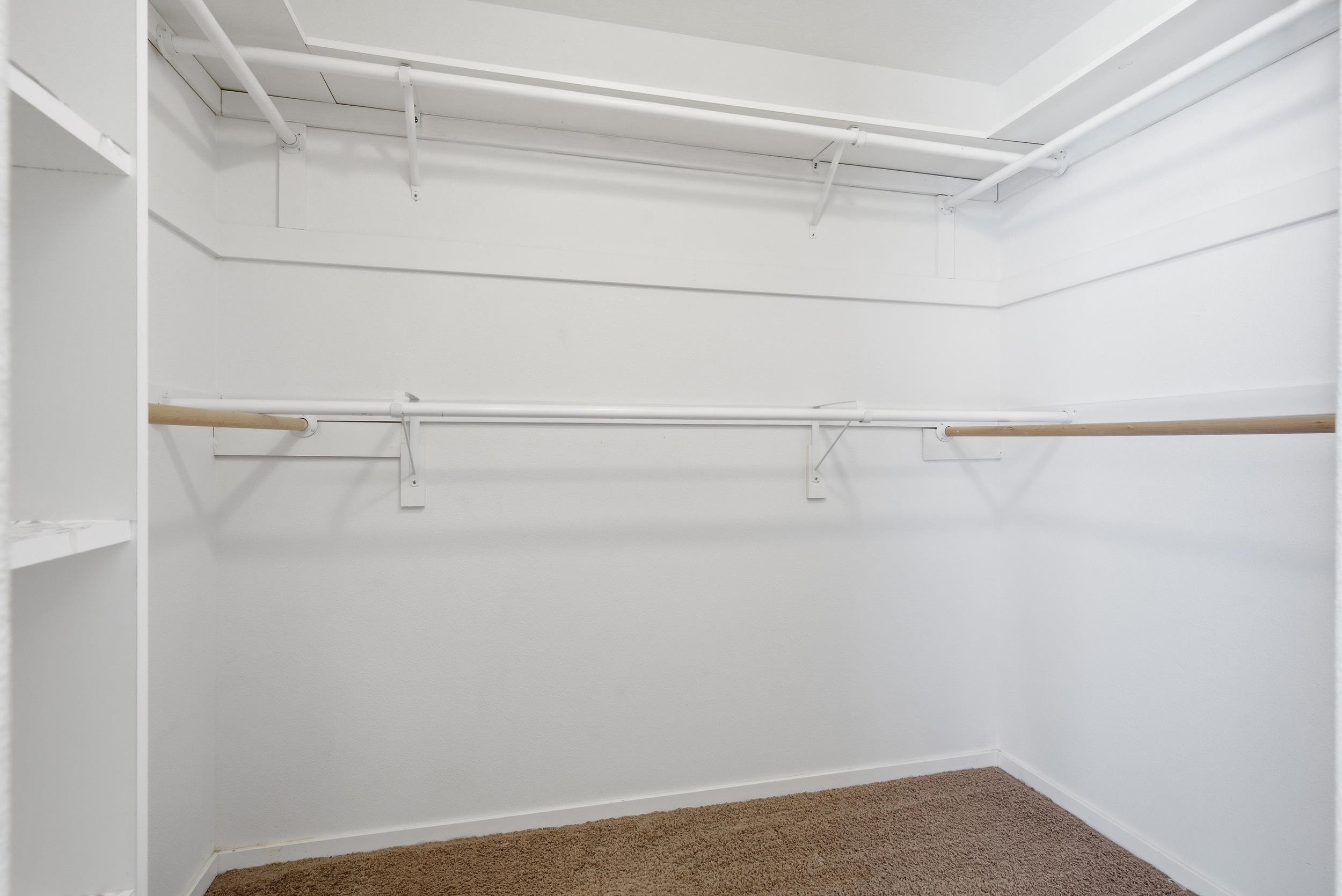 2610 W Parkway Dr - Photo 17