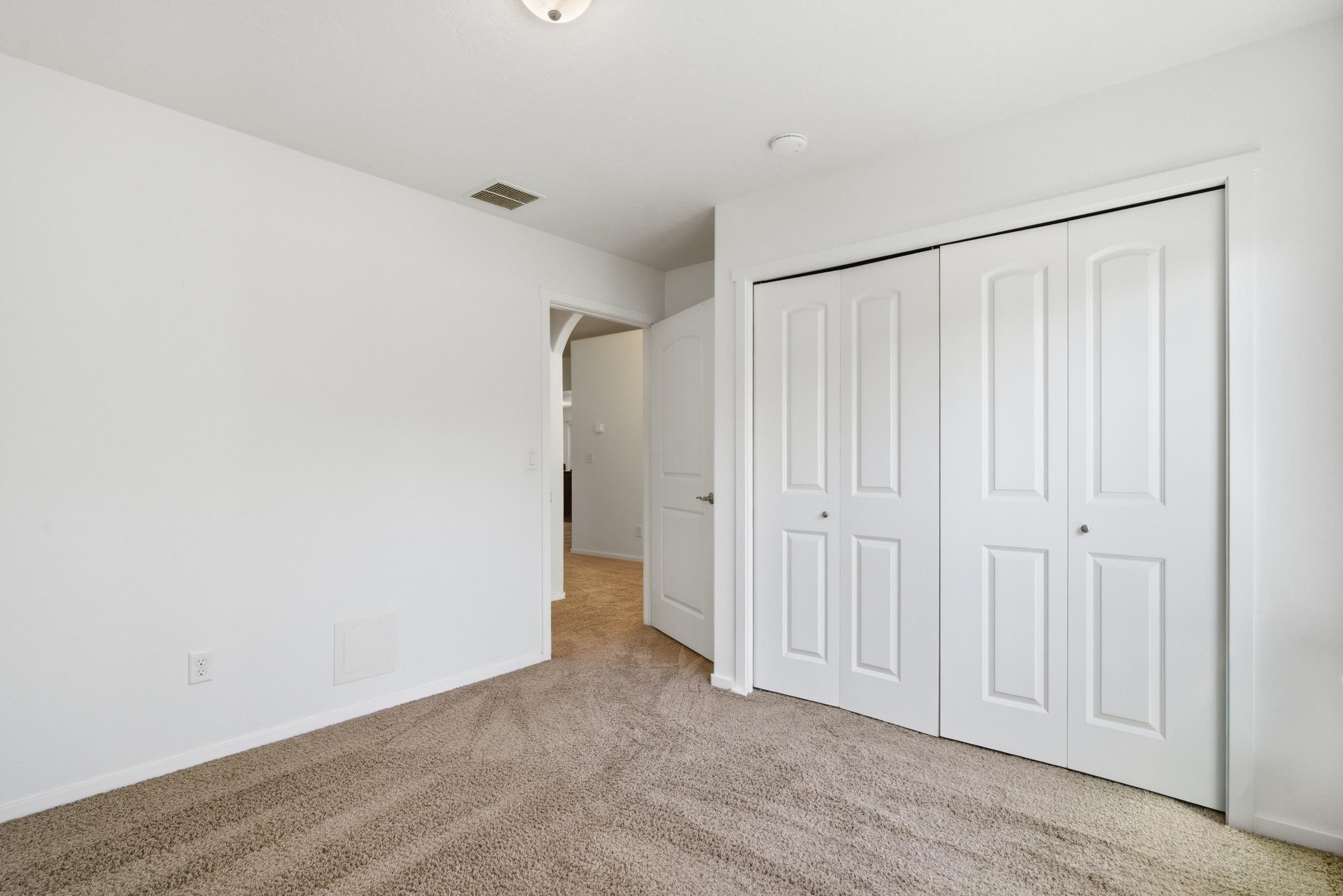 2610 W Parkway Dr - Photo 24