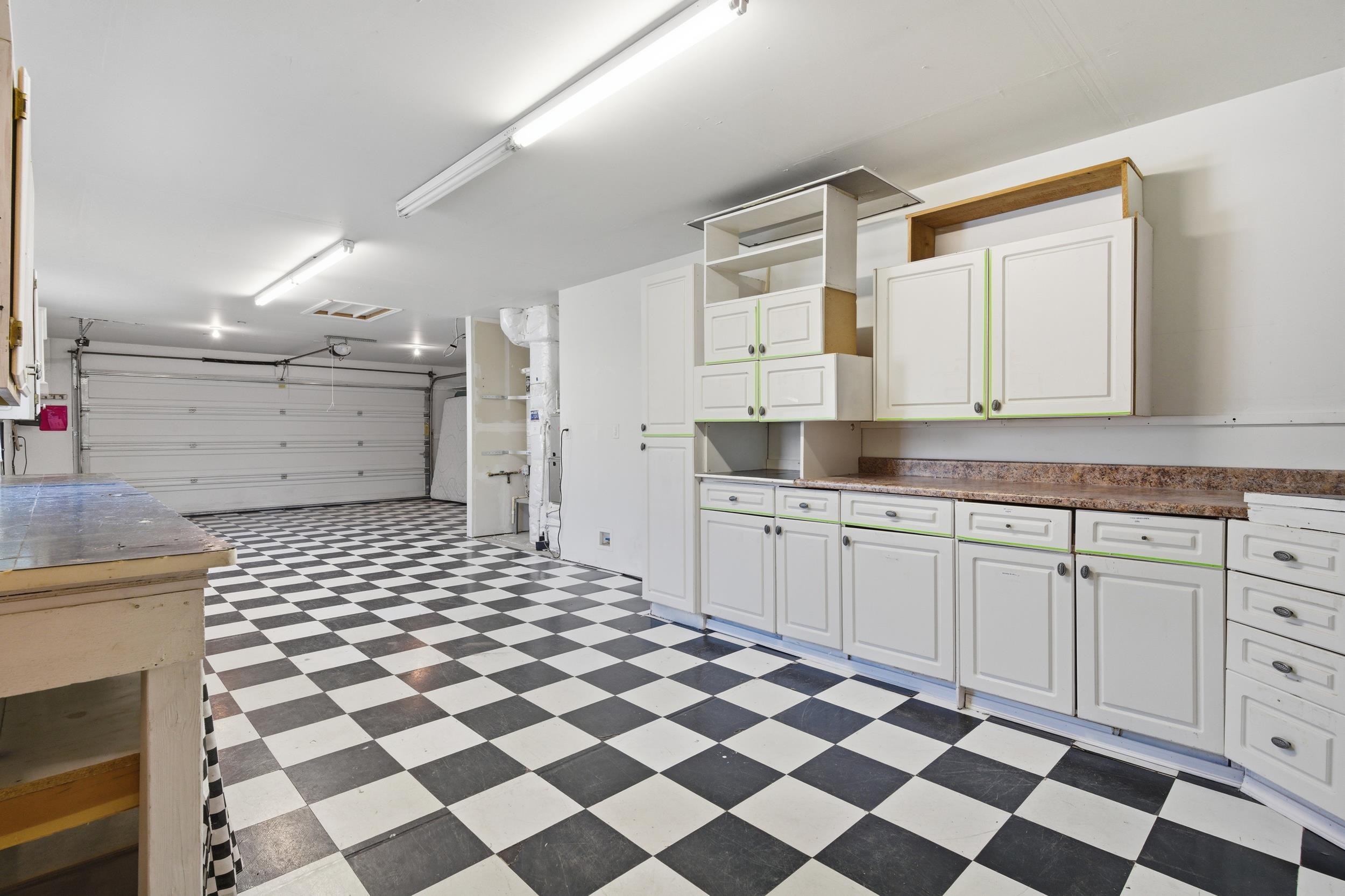 2610 W Parkway Dr - Photo 28