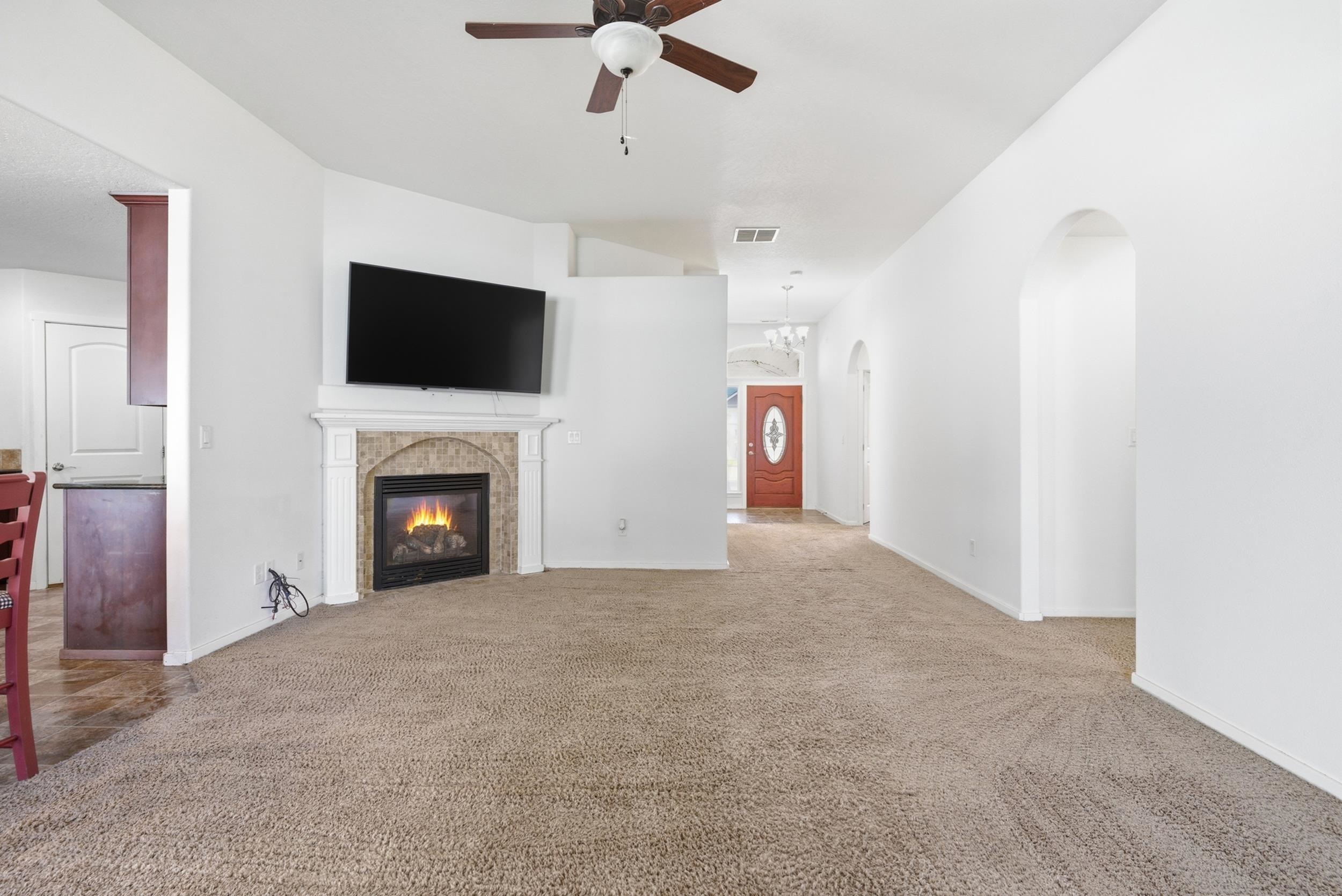 2610 W Parkway Dr - Photo 4