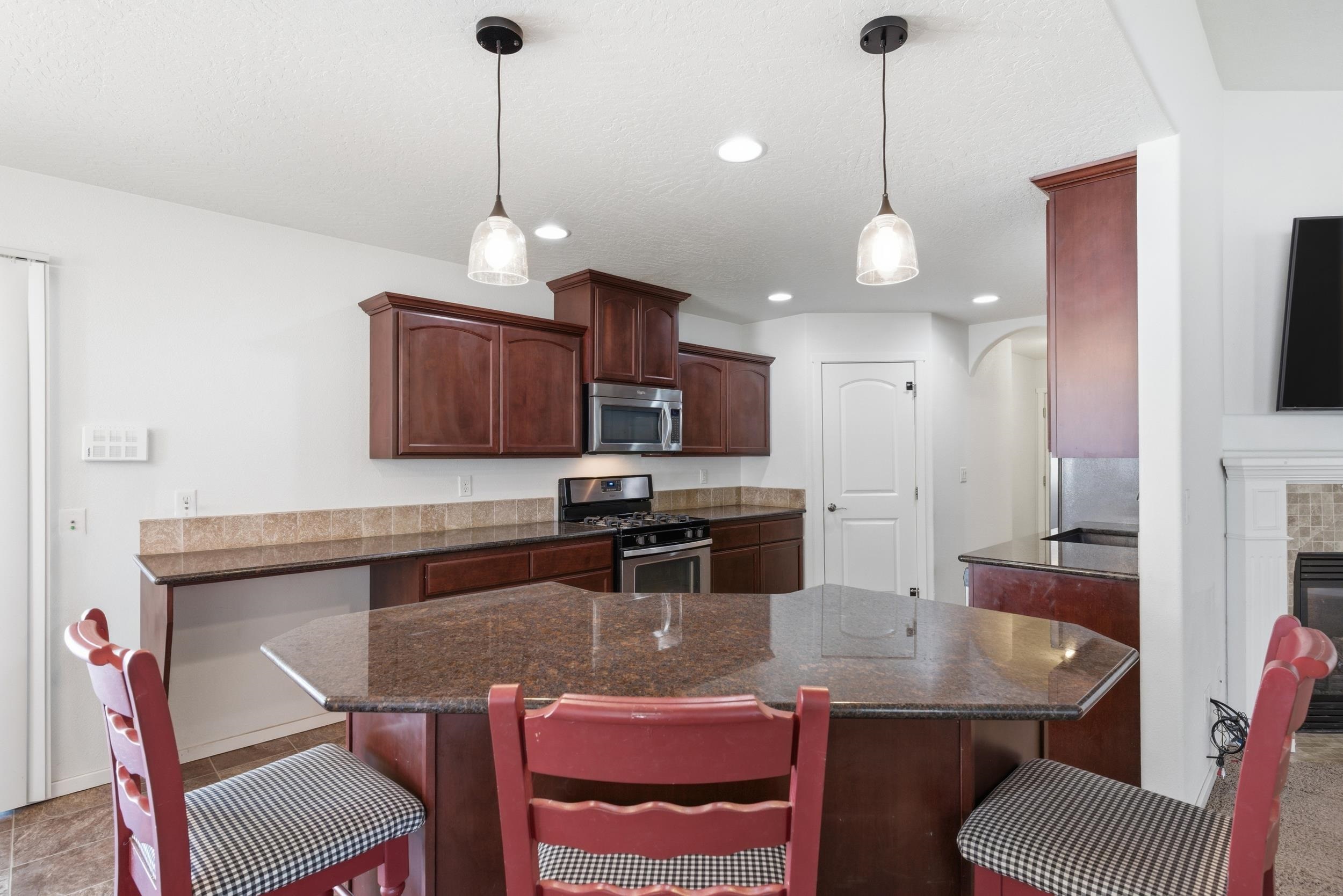 2610 W Parkway Dr - Photo 10