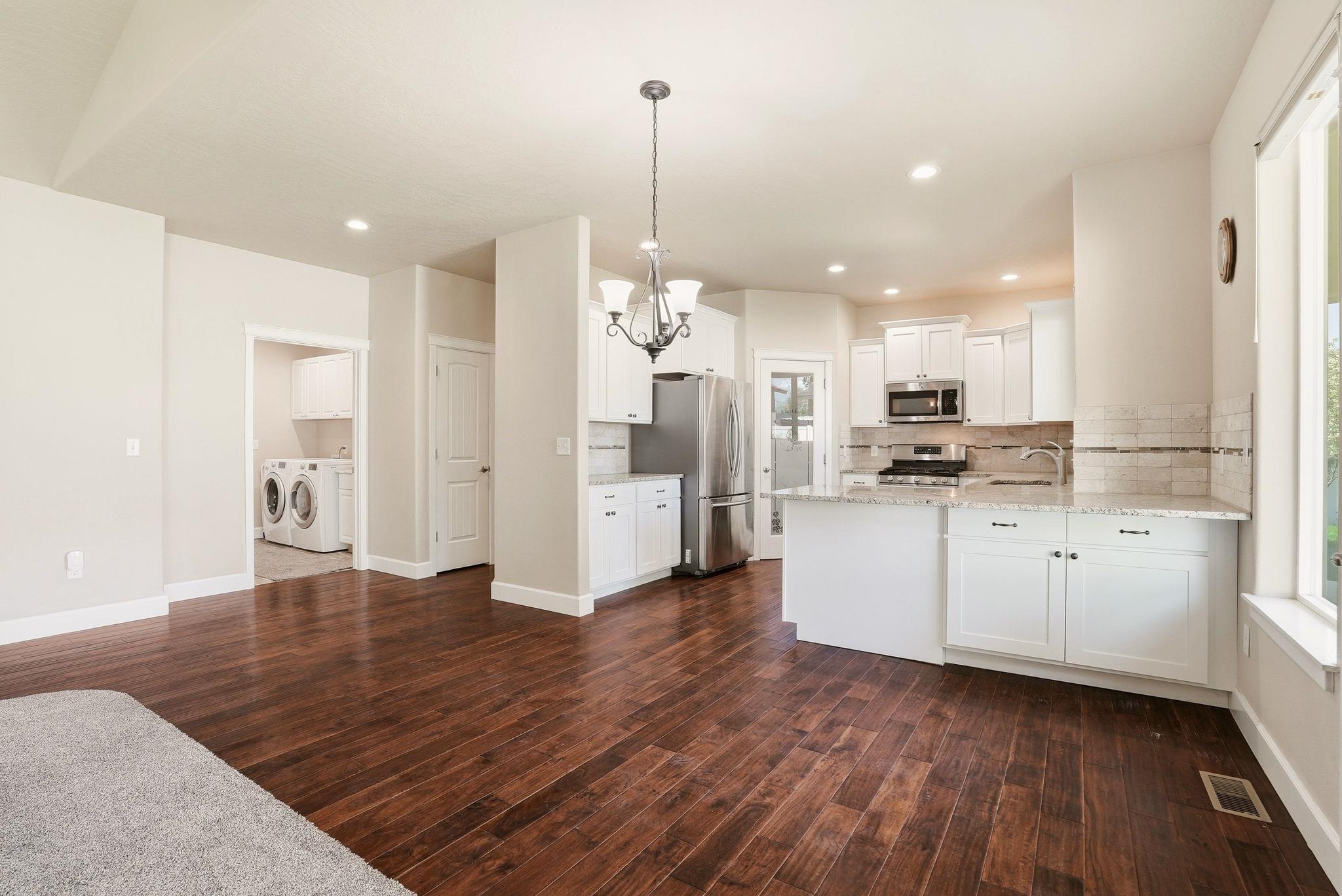7521 N E St - Photo 13