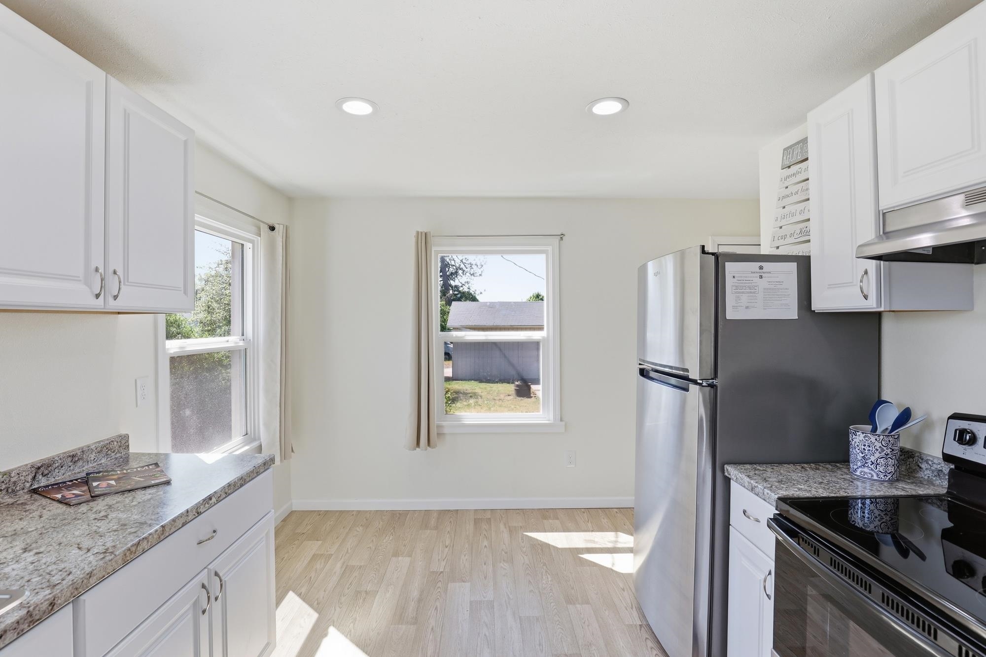 5521 N Madison St - Photo 12