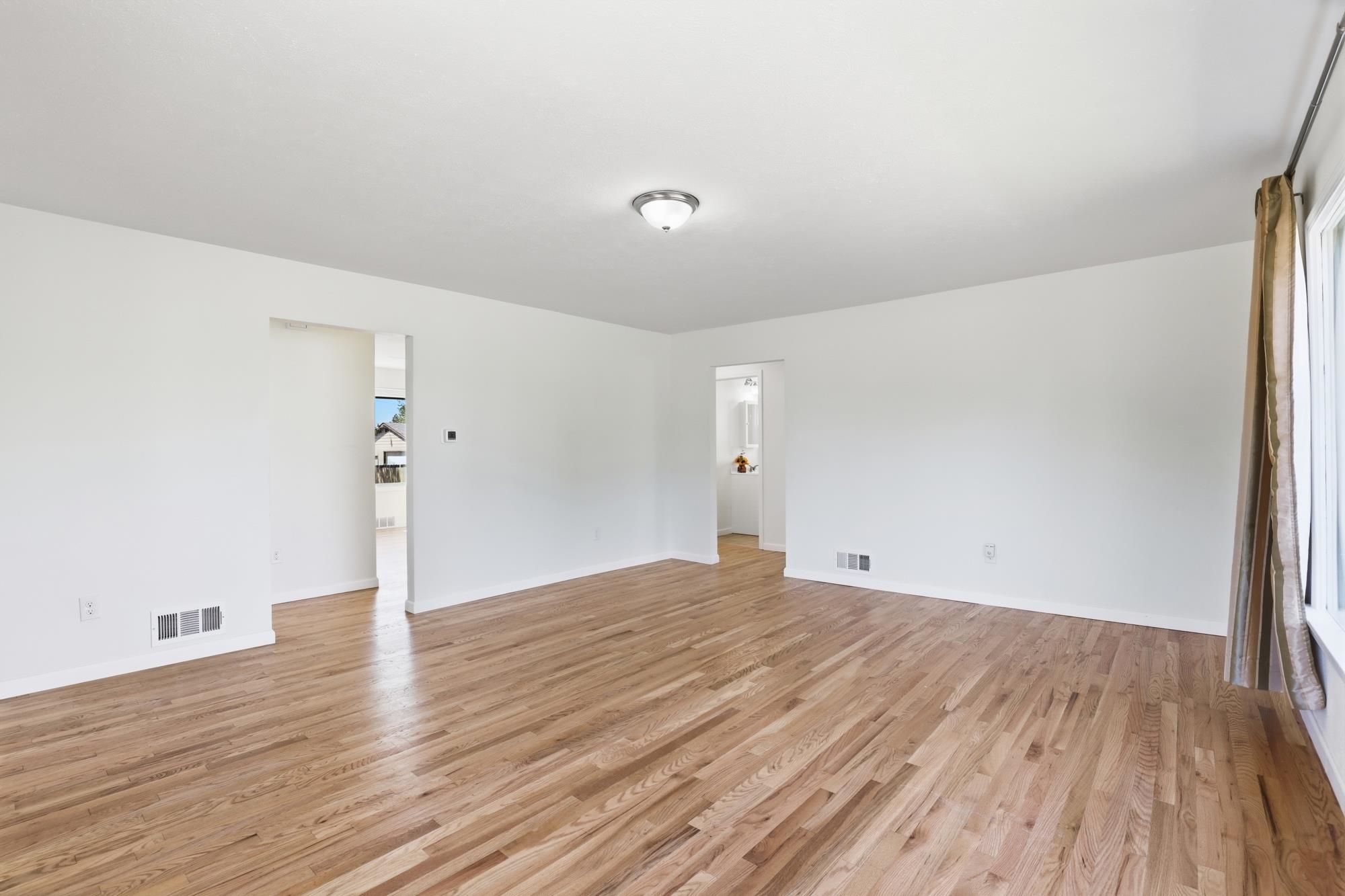 5521 N Madison St - Photo 8