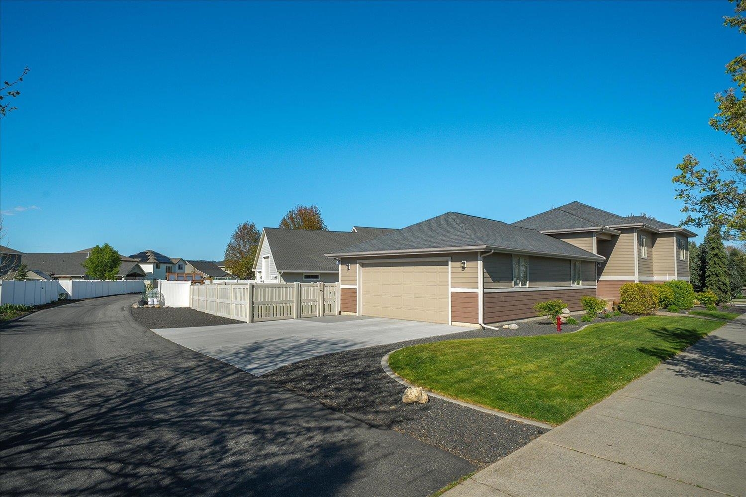 19781 E Indiana Ave - Photo 38