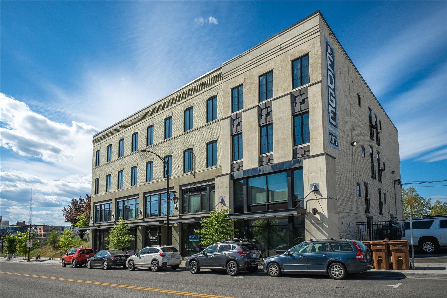 103 E Sprague Ave - Photo 1