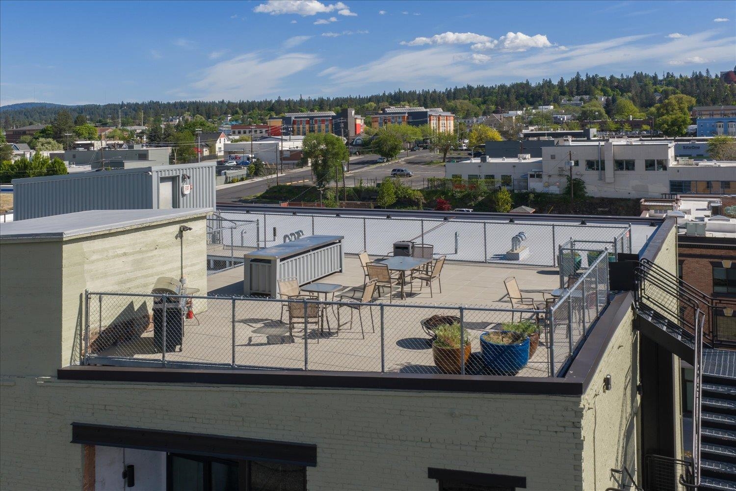 103 E Sprague Ave - Photo 17