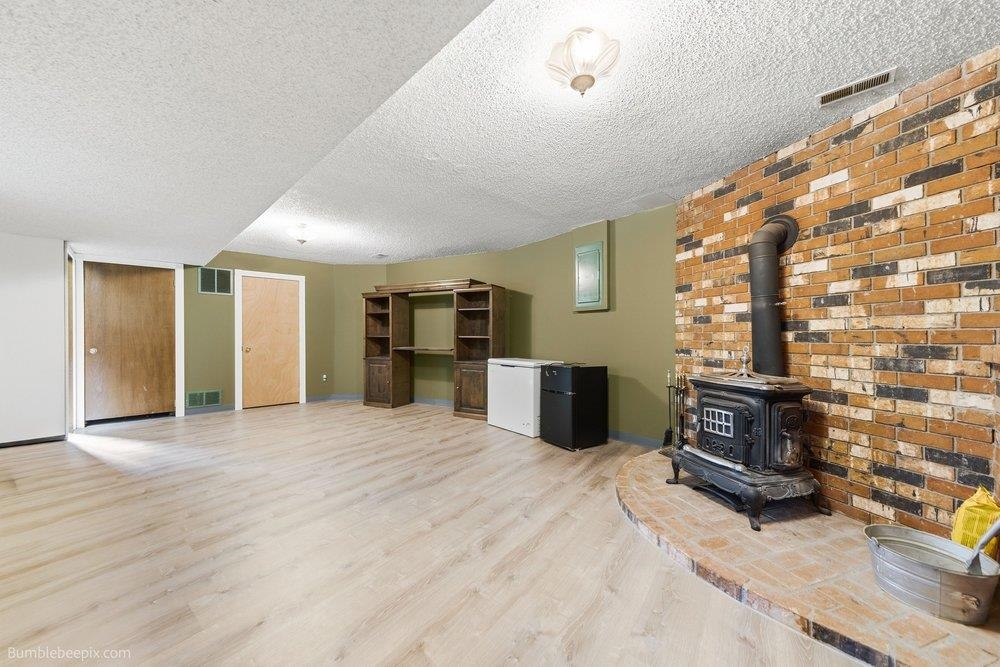 105 N Wright Blvd - Photo 24