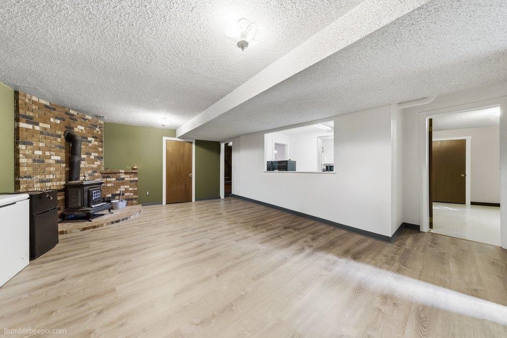 105 N Wright Blvd - Photo 26